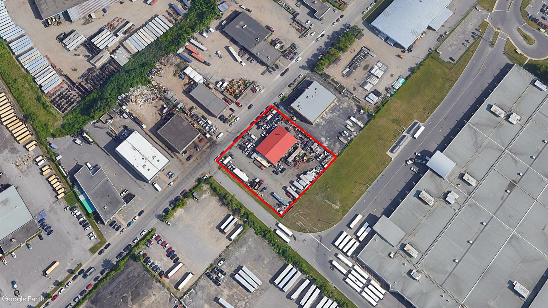 Tax Sale Montreal, Quebec - 041415-58