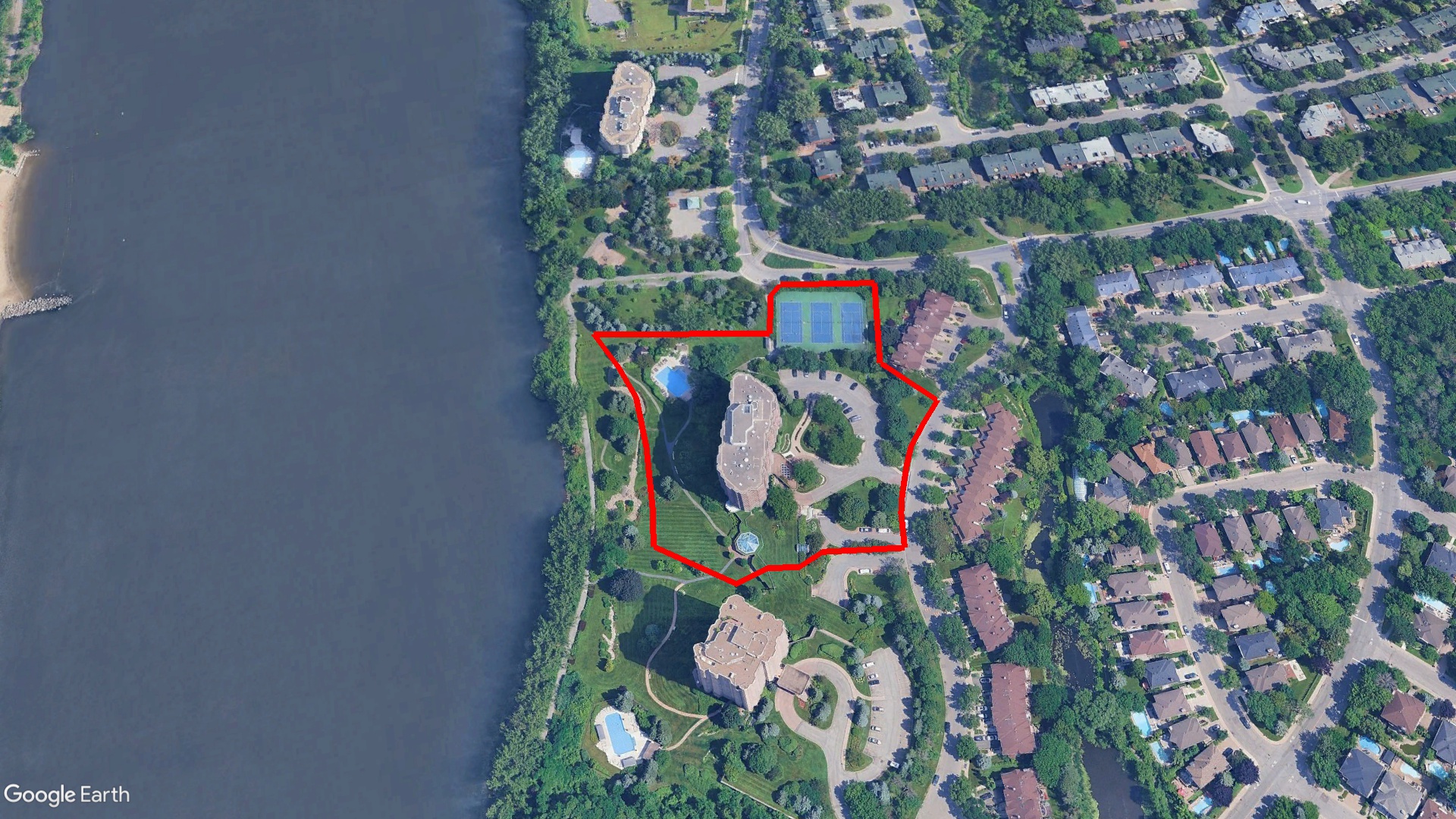 Tax Sale Montreal, Quebec - 011133-70