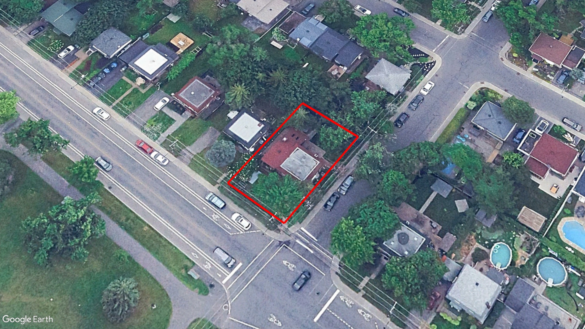 Tax Sale Montreal, Quebec - 040343-21