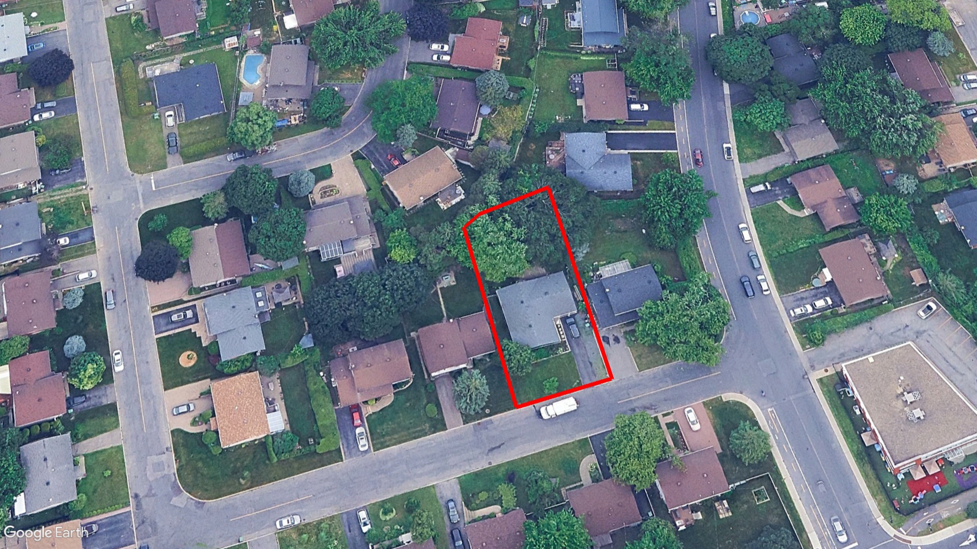 Tax Sale Montreal, Quebec - 040063-87