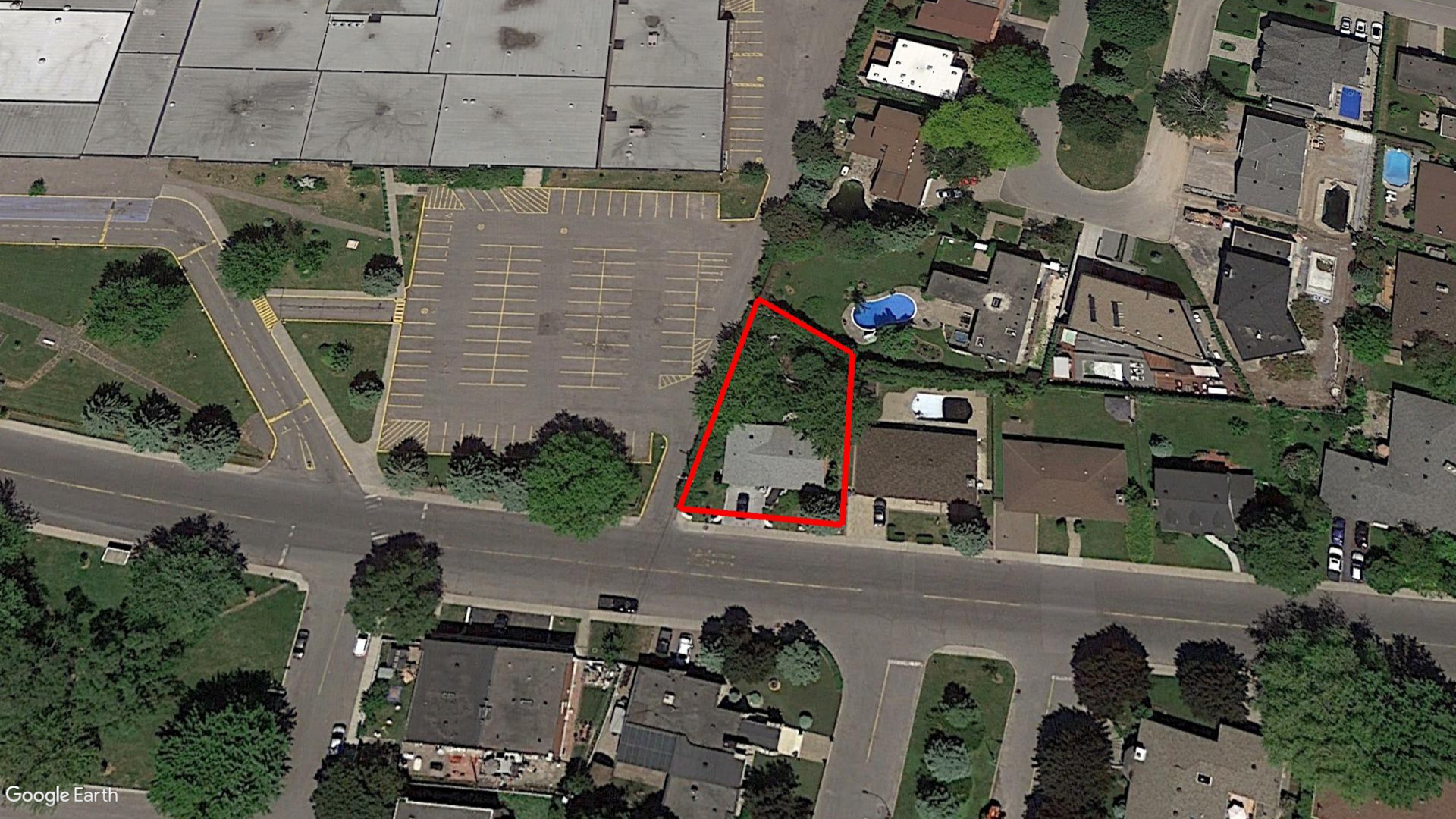 Tax Sale Montreal, Quebec - 040370-91