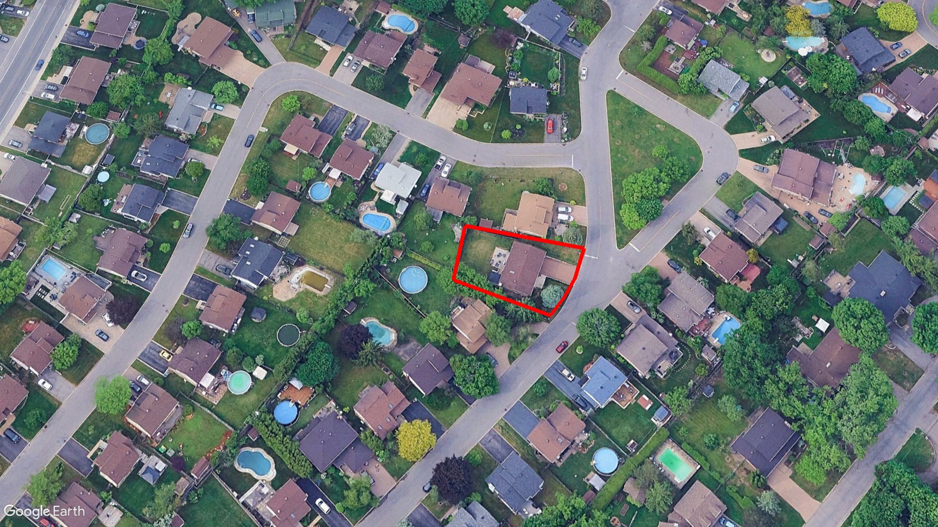 Tax Sale Montreal, Quebec - 040297-54