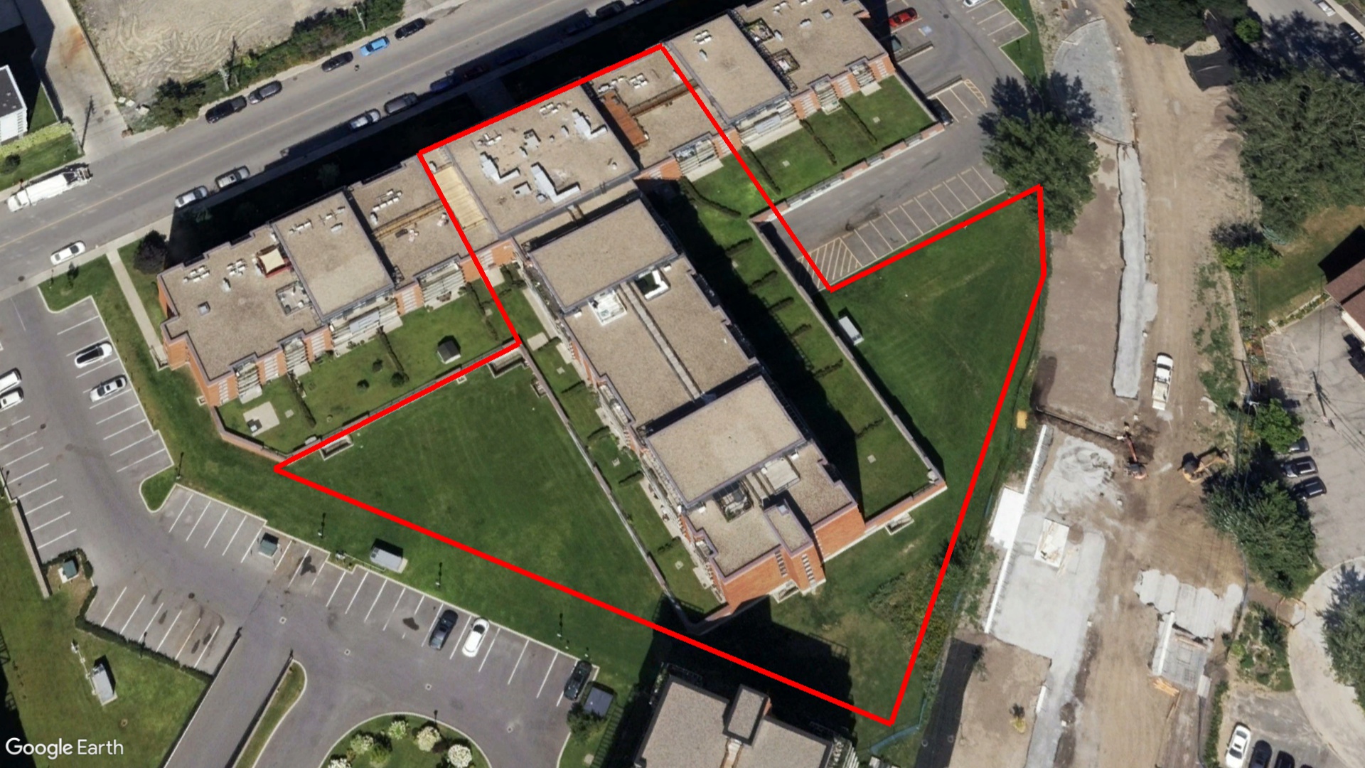 Tax Sale Montreal, Quebec - 052151-68