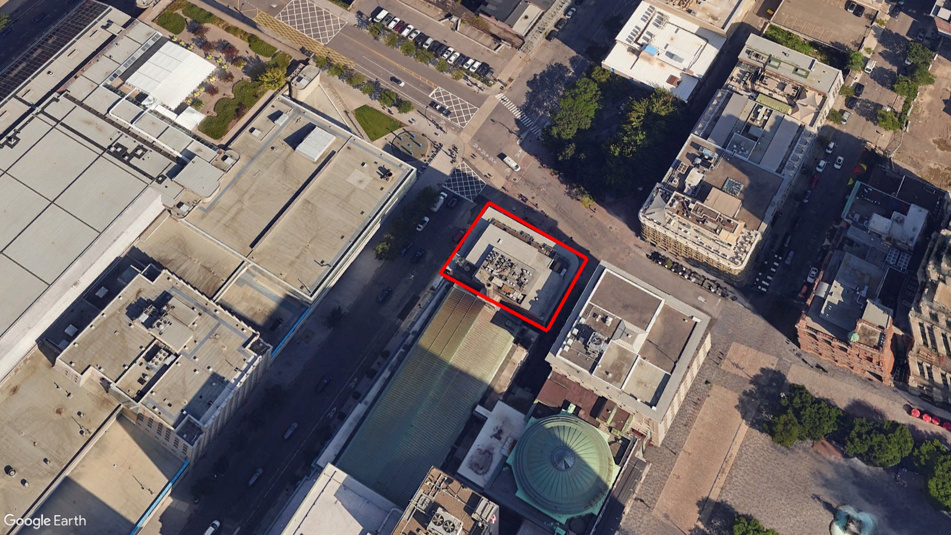 Tax Sale Montreal, Quebec - 110303-09