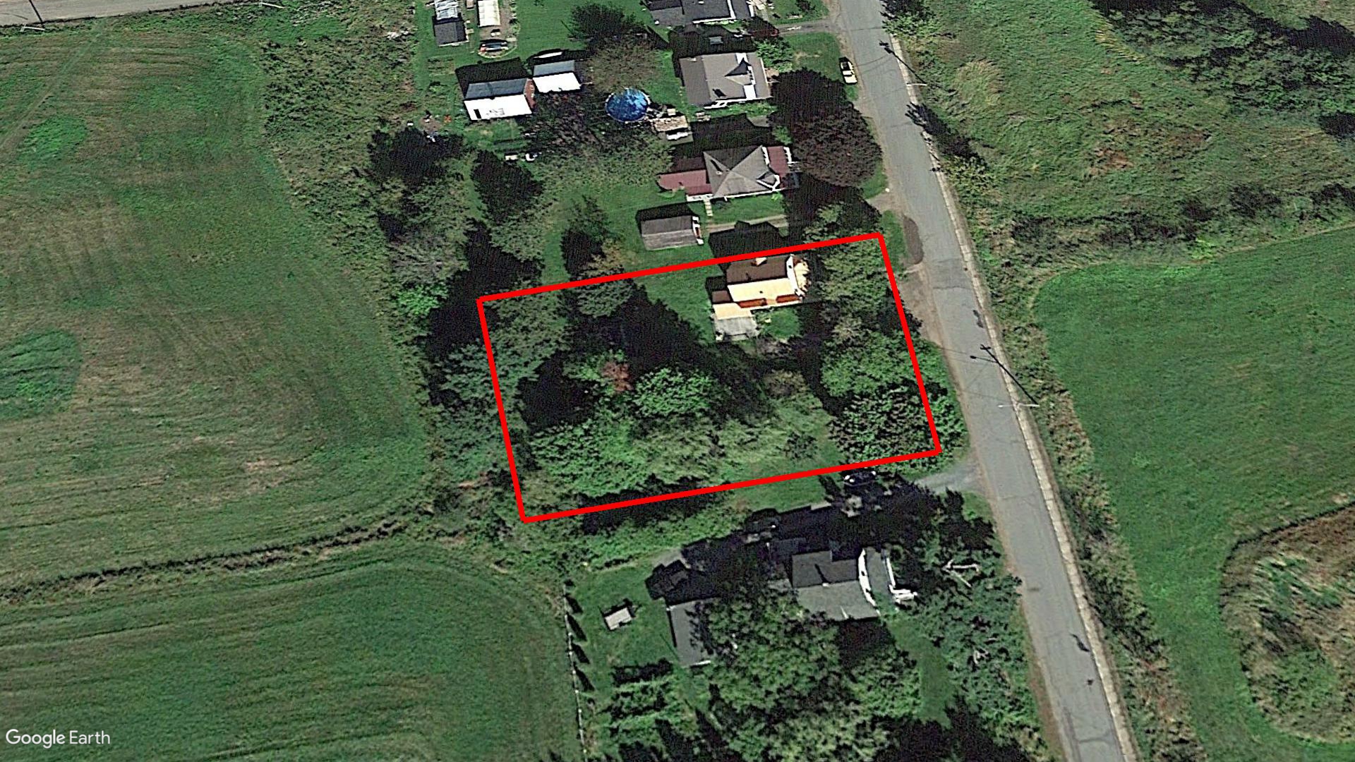 Tax Sale Fredericton, New Brunswick - 00987032