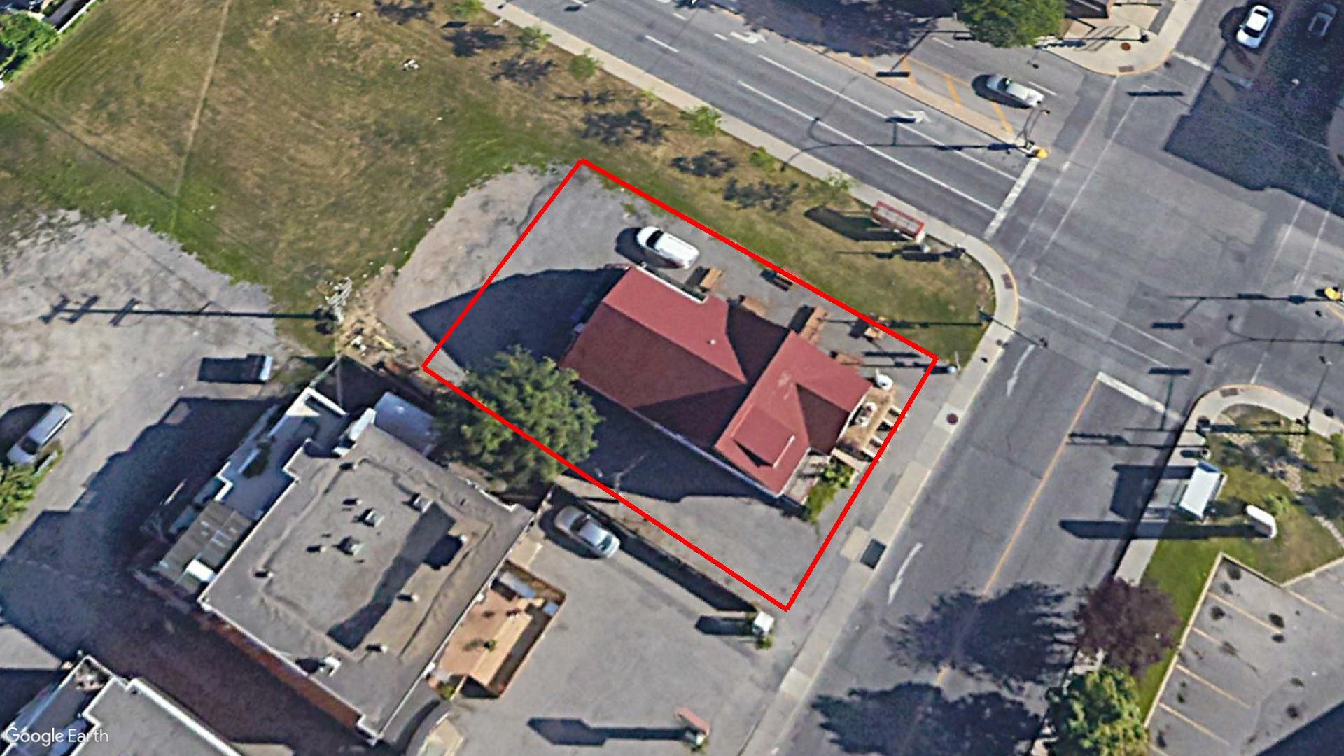 Tax Sale Montreal, Quebec - 020911-34