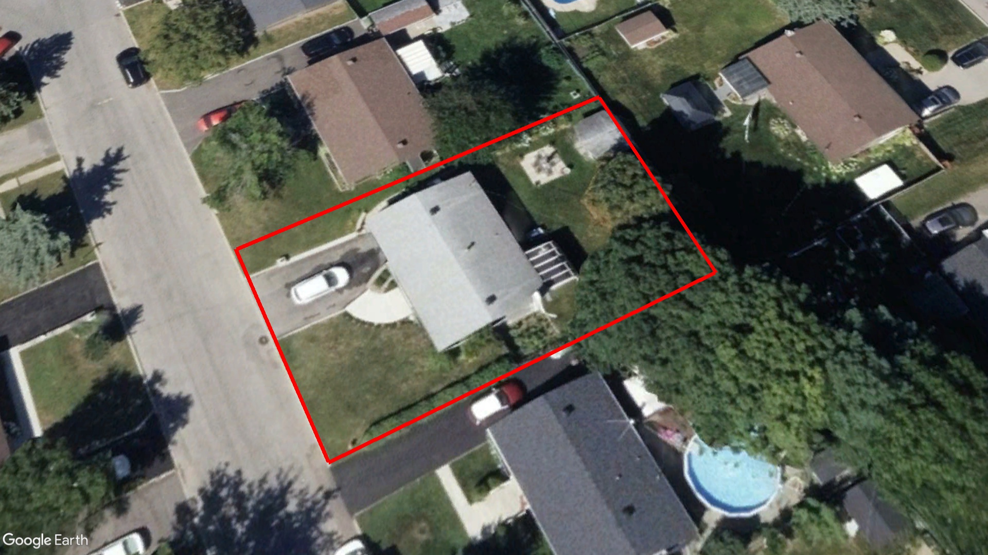 Tax Sale Montreal, Quebec - 040155-42