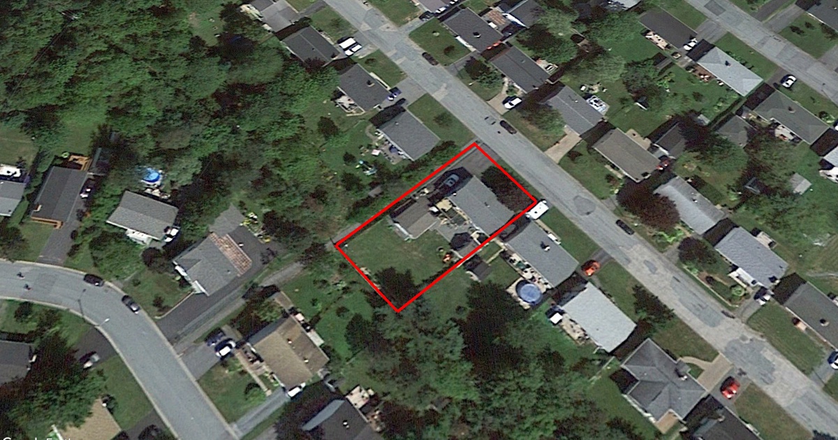 Tax Sale in Halifax, Nova Scotia 44 phoenix cres lot 21p lower