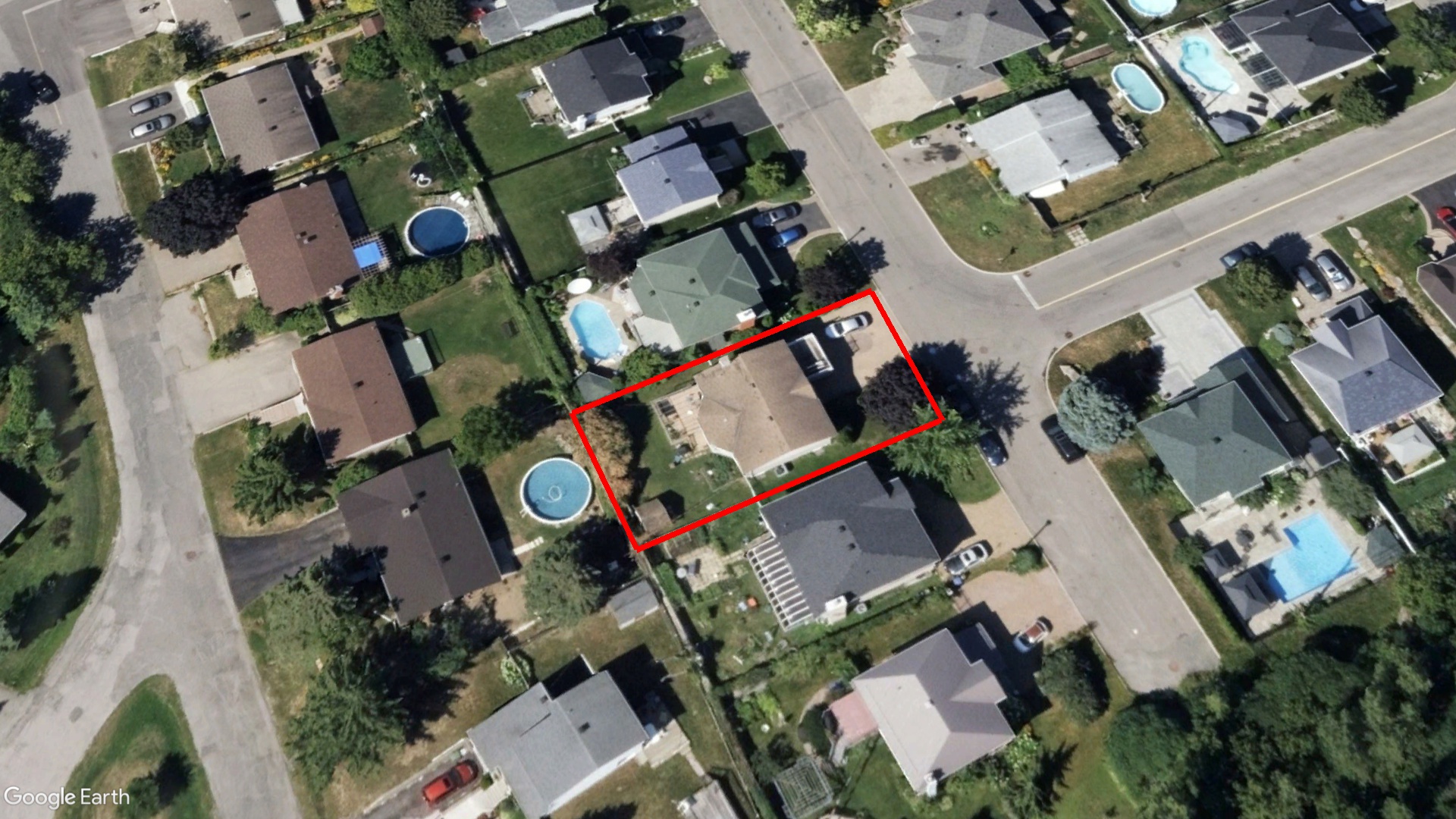 Tax Sale Montreal, Quebec - 041519-44