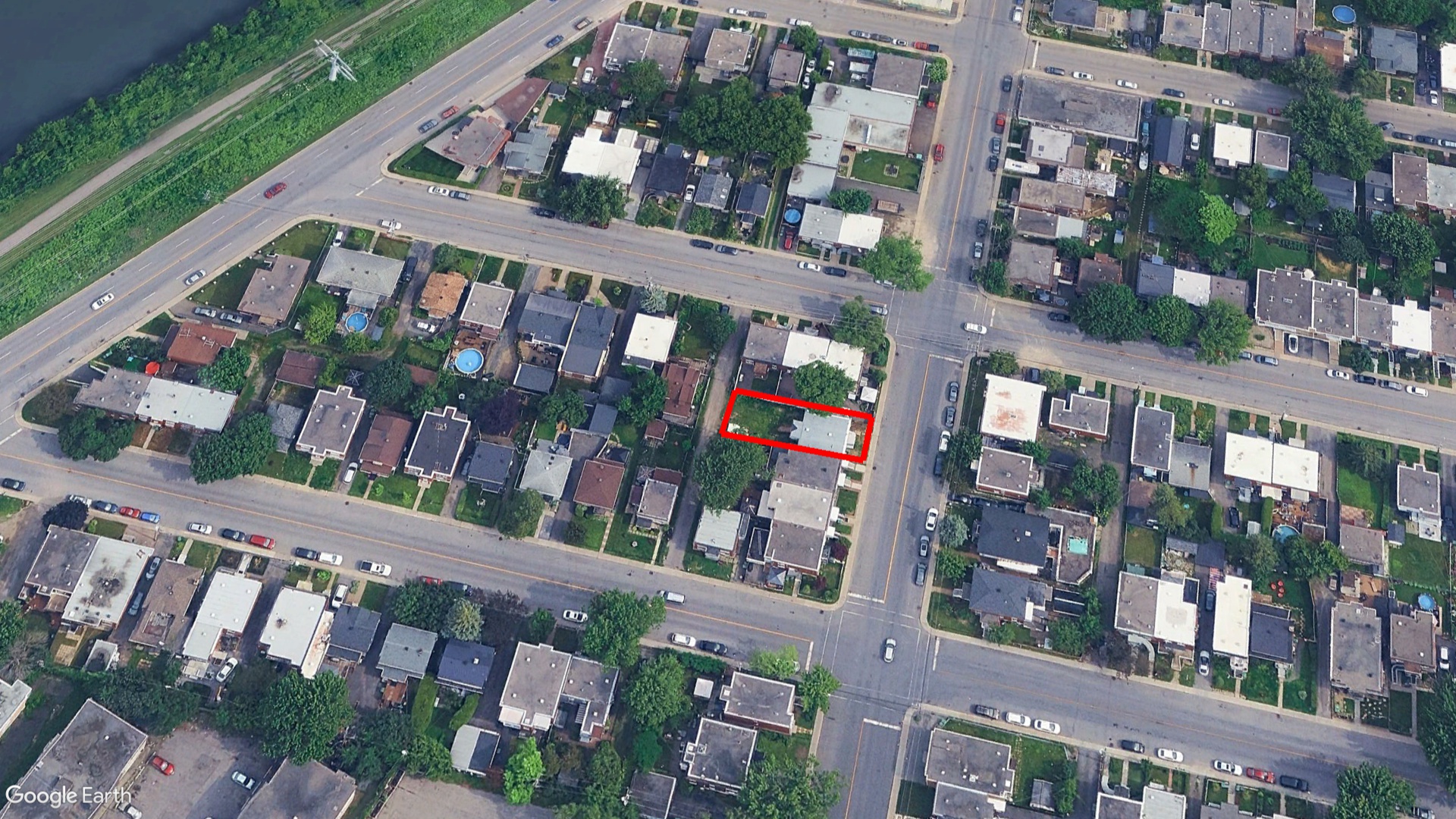 Tax Sale Montreal, Quebec - 040487-07