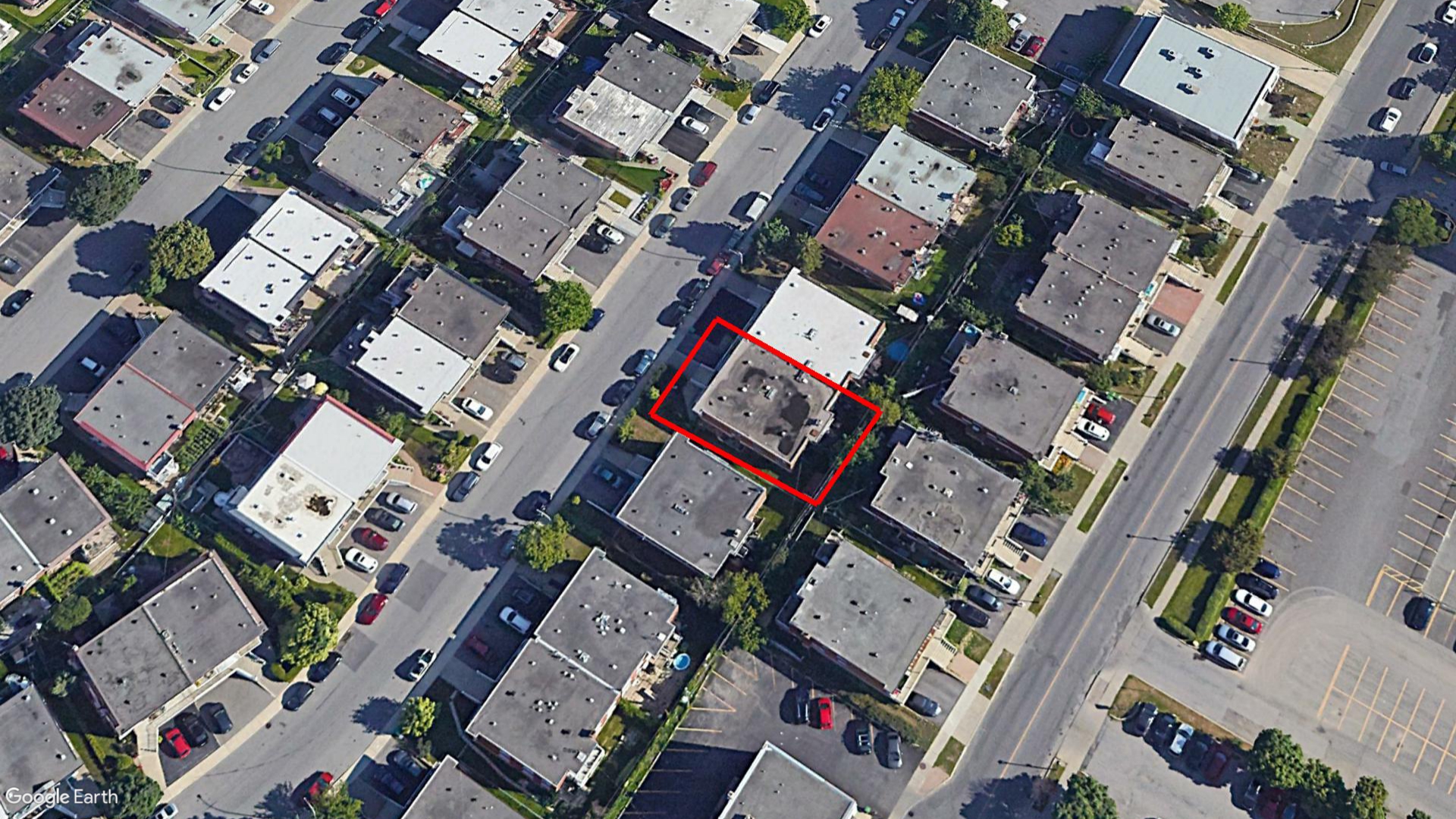 Tax Sale Montreal, Quebec - 020910-37