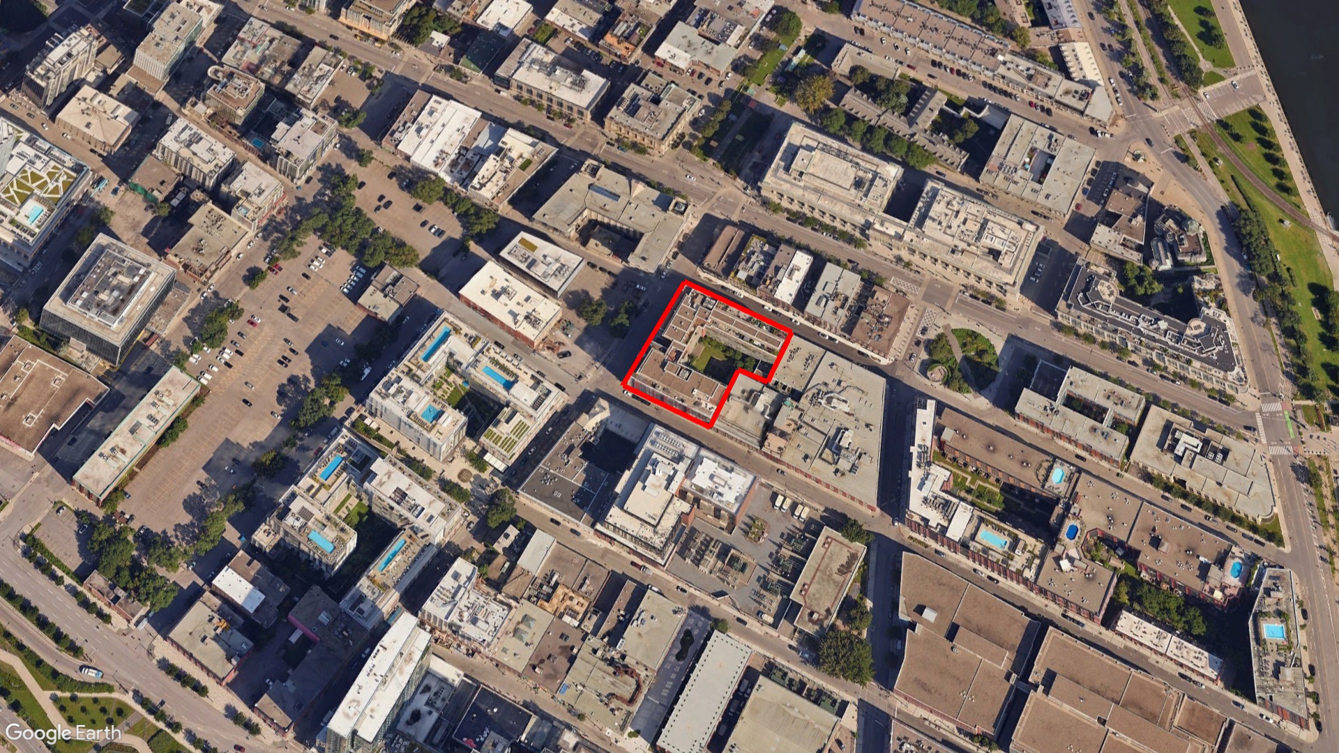 Tax Sale Montreal, Quebec - 120619-73