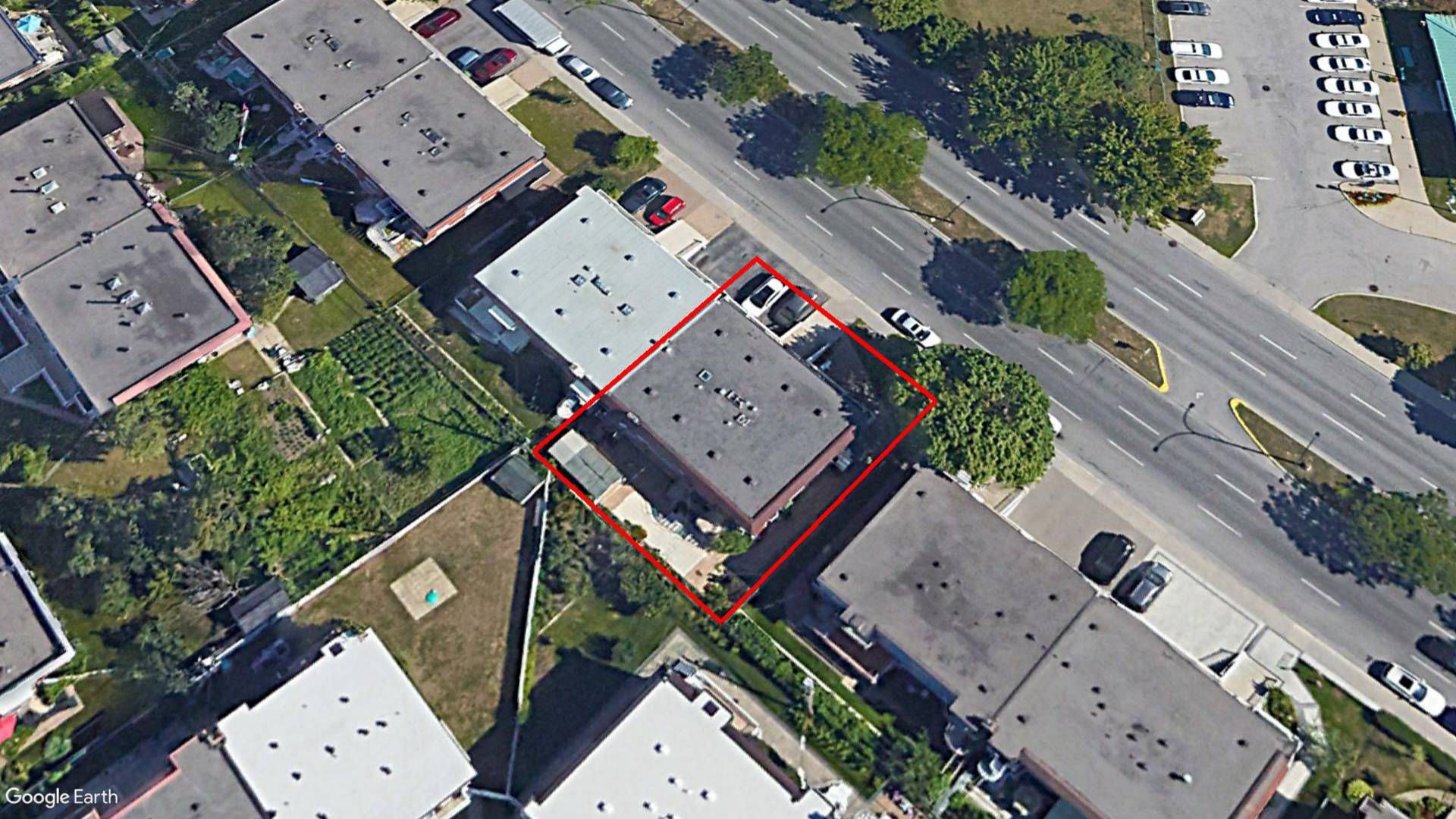 Tax Sale Montreal, Quebec - 020906-29