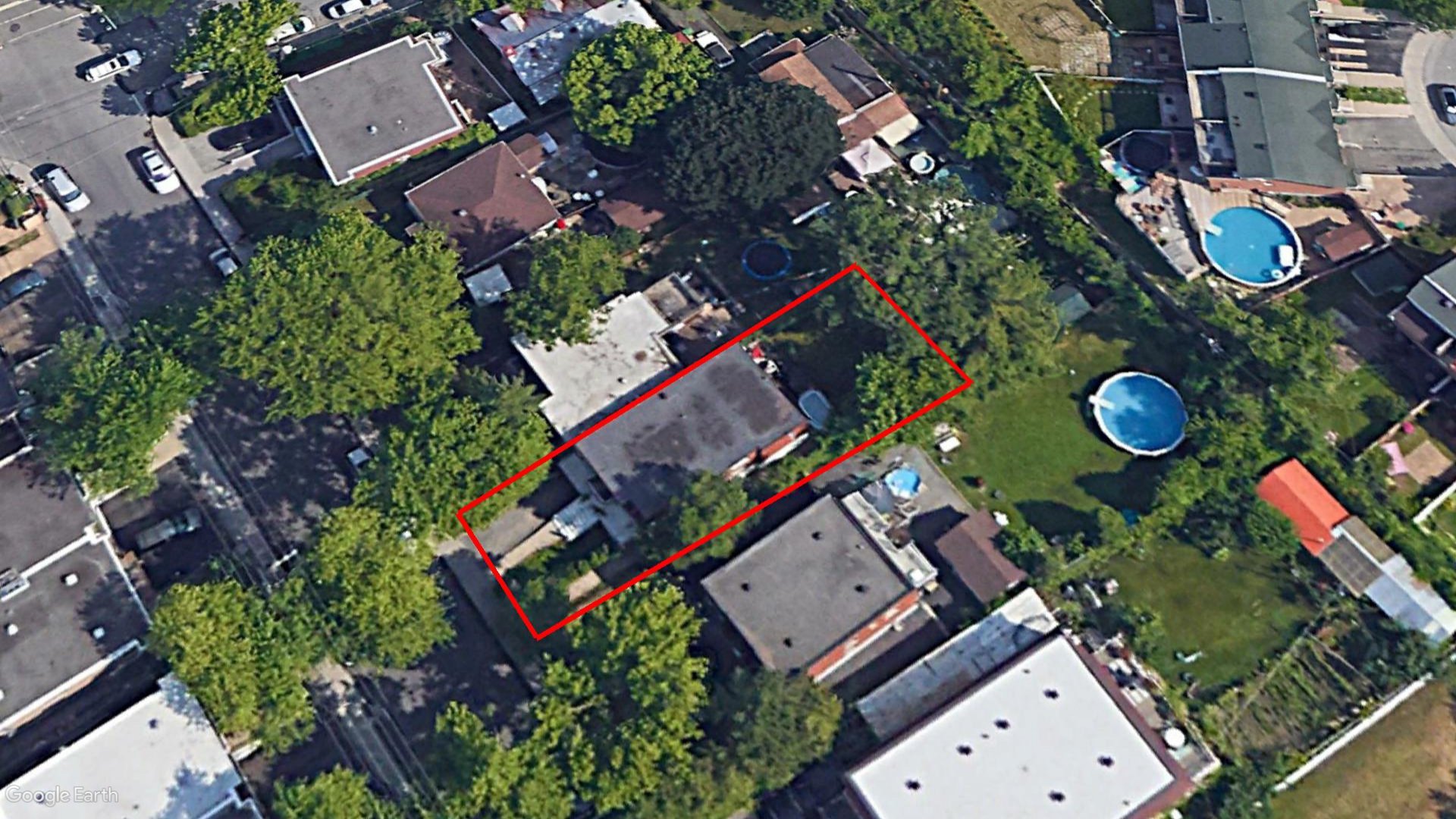 Tax Sale Montreal, Quebec - 020719-68