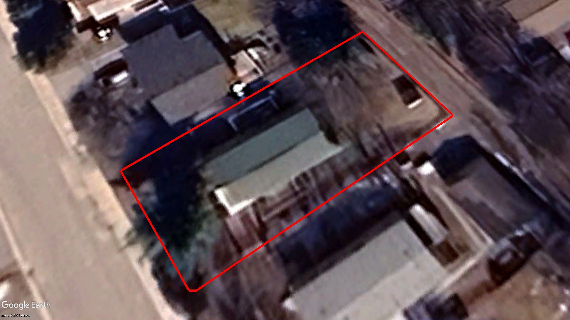 Tax Sale Gananoque, Ontario - 08 14 000 015 42806 0000