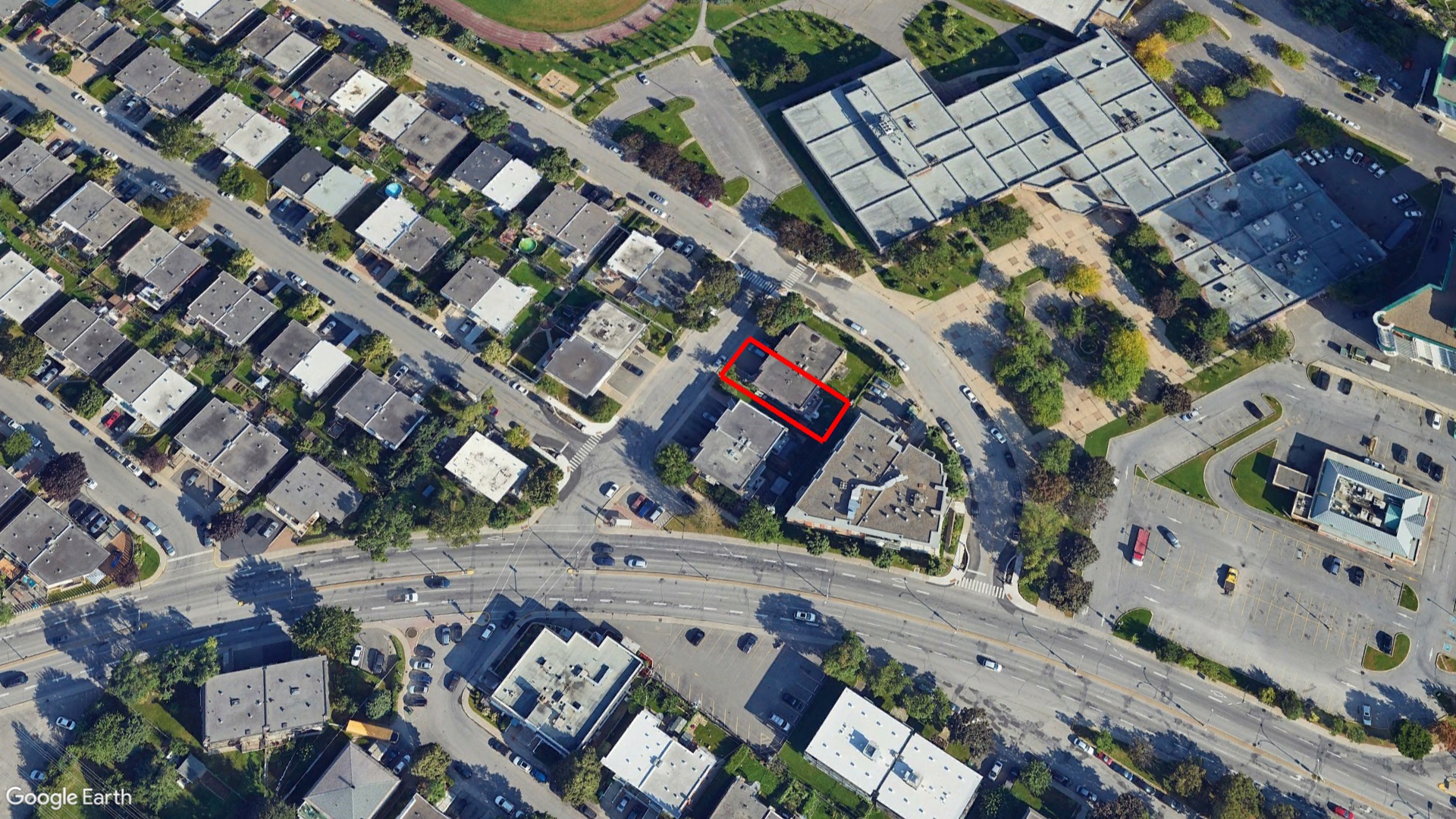 Tax Sale Montreal, Quebec - 020832-56