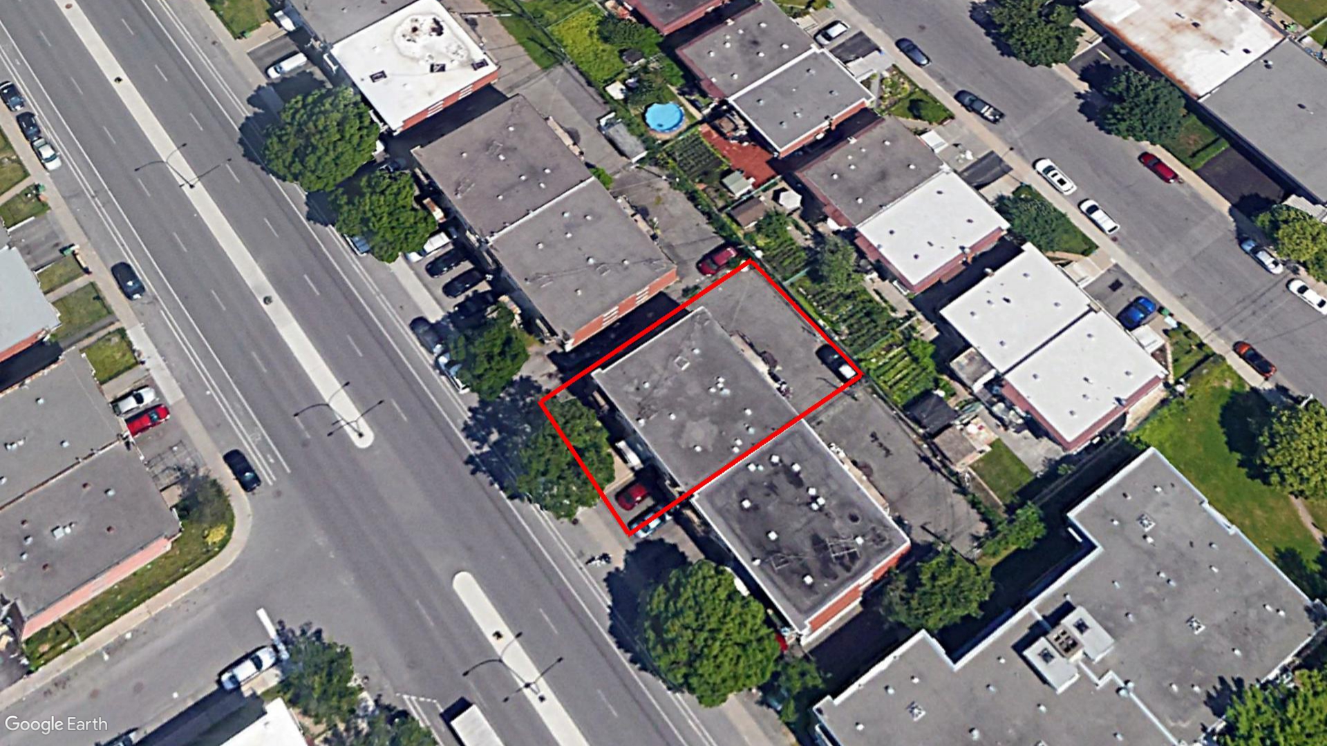 Tax Sale Montreal, Quebec - 020811-80