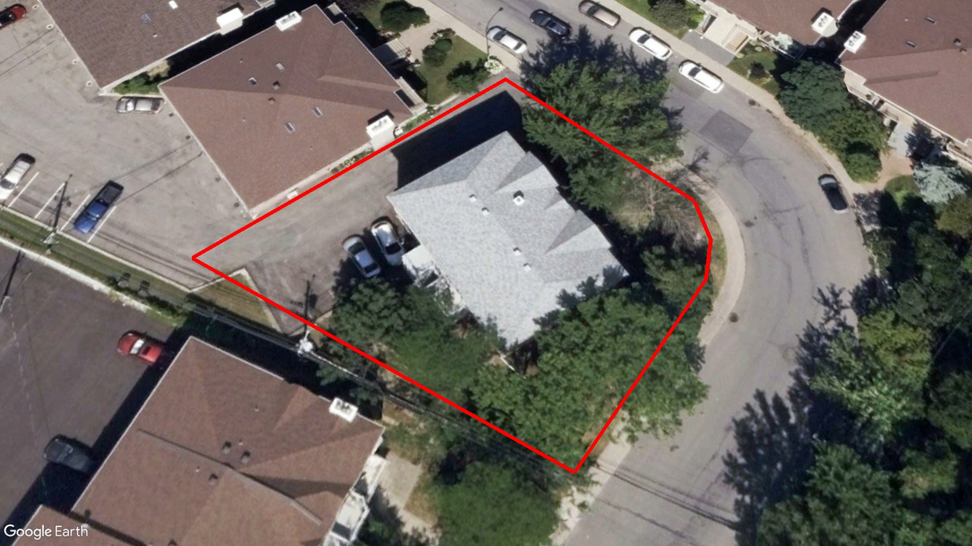 Tax Sale Montreal, Quebec - 041503-24