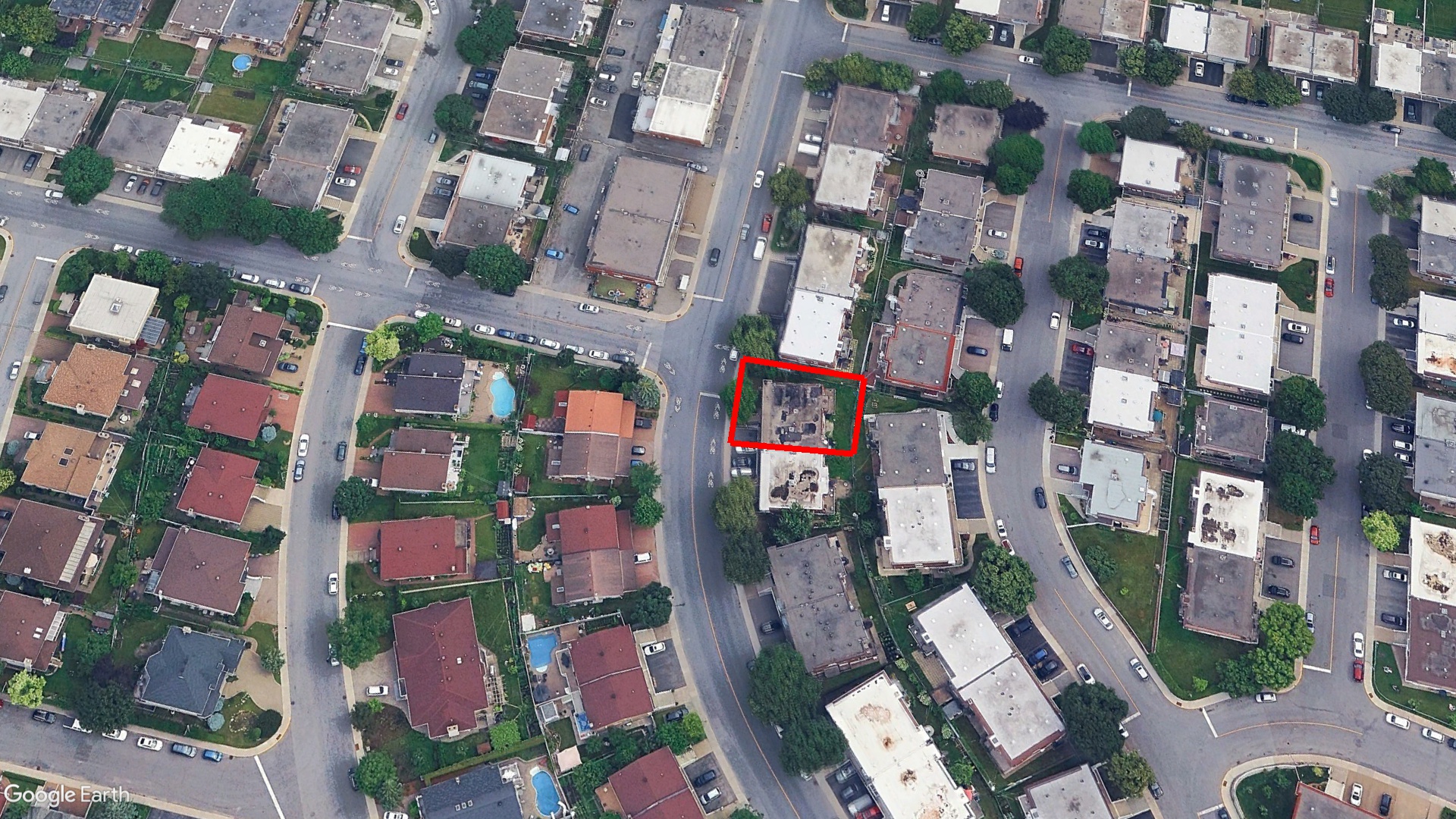 Tax Sale Montreal, Quebec - 020917-83