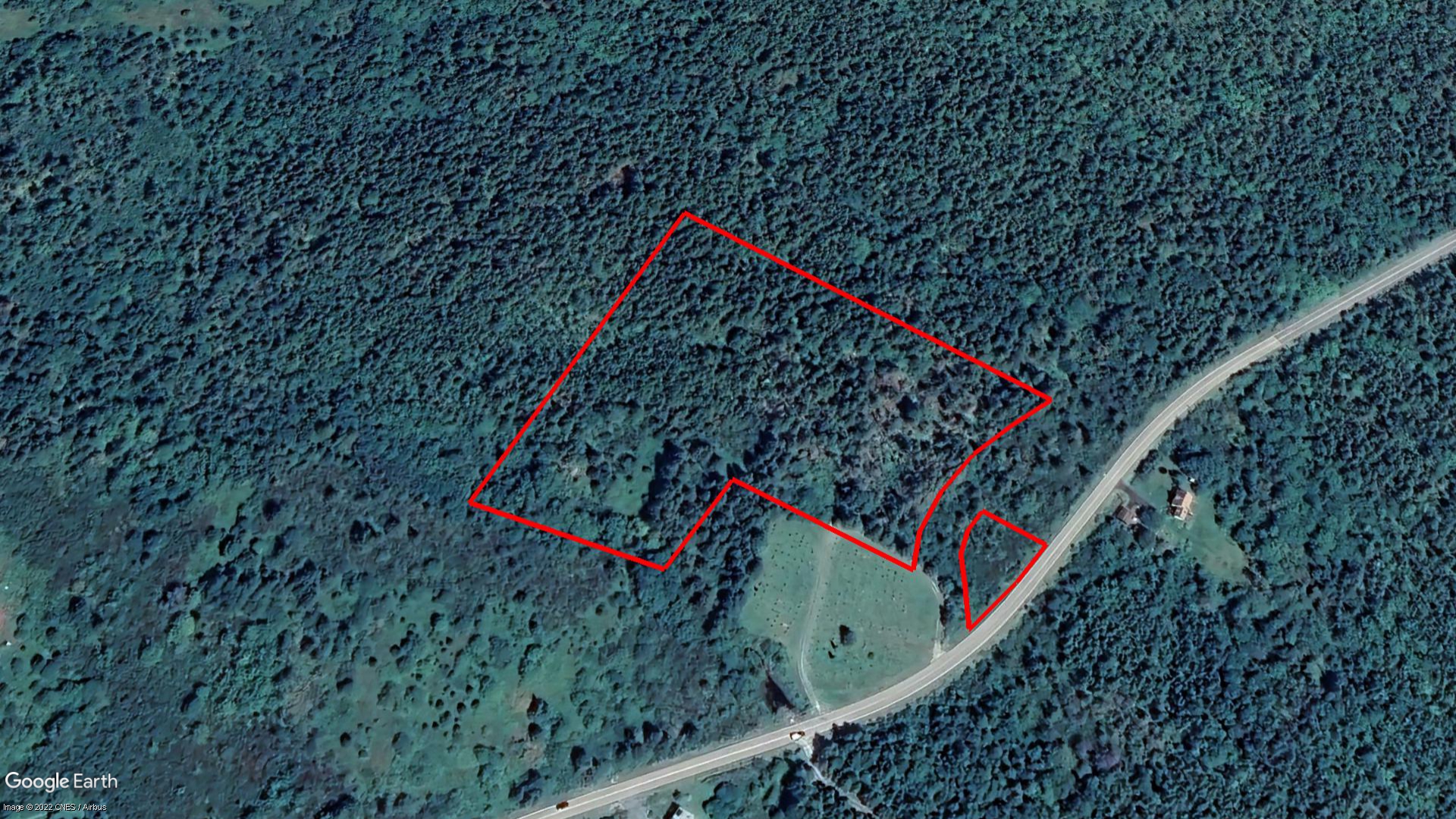 Tax Sale Lunenburg, Nova Scotia - 09673857