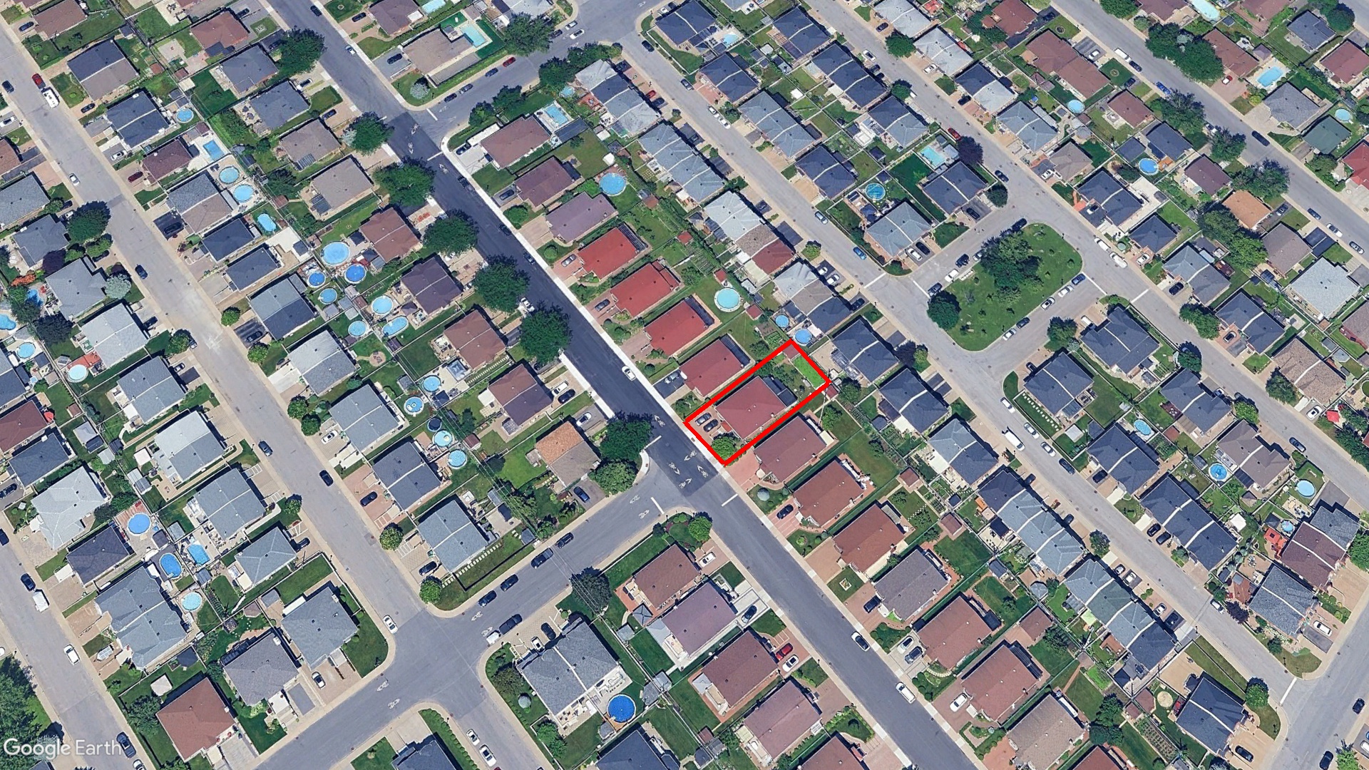 Tax Sale Montreal, Quebec - 863717-18