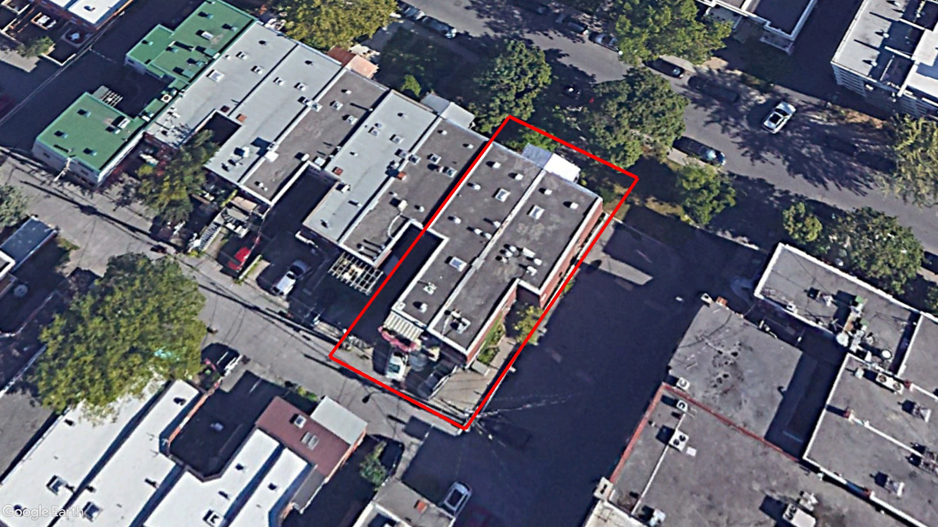 Tax Sale Montreal, Quebec - 031108-03