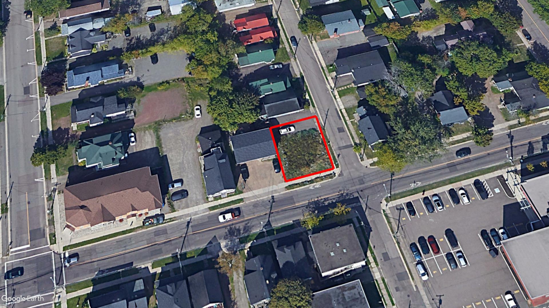 Tax Sale Moncton, New Brunswick - 01875505