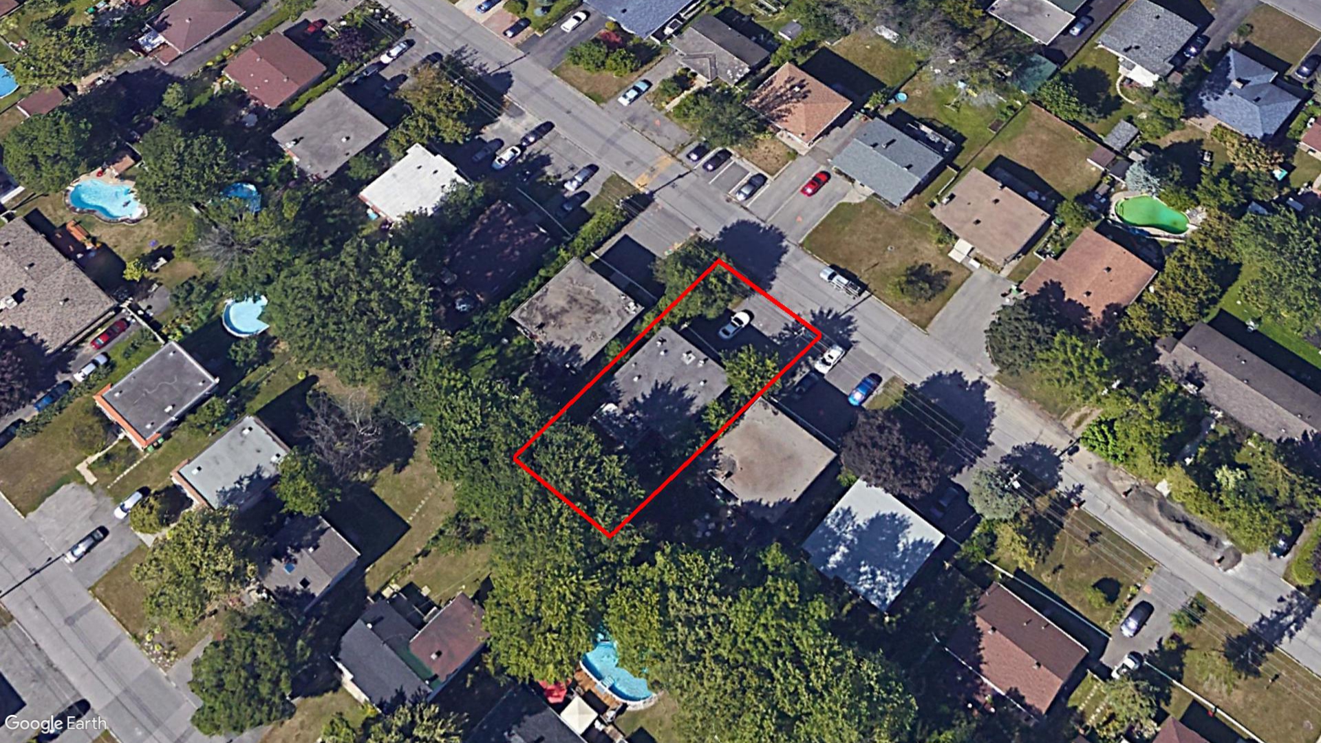 Tax Sale Montreal, Quebec - 040754-43