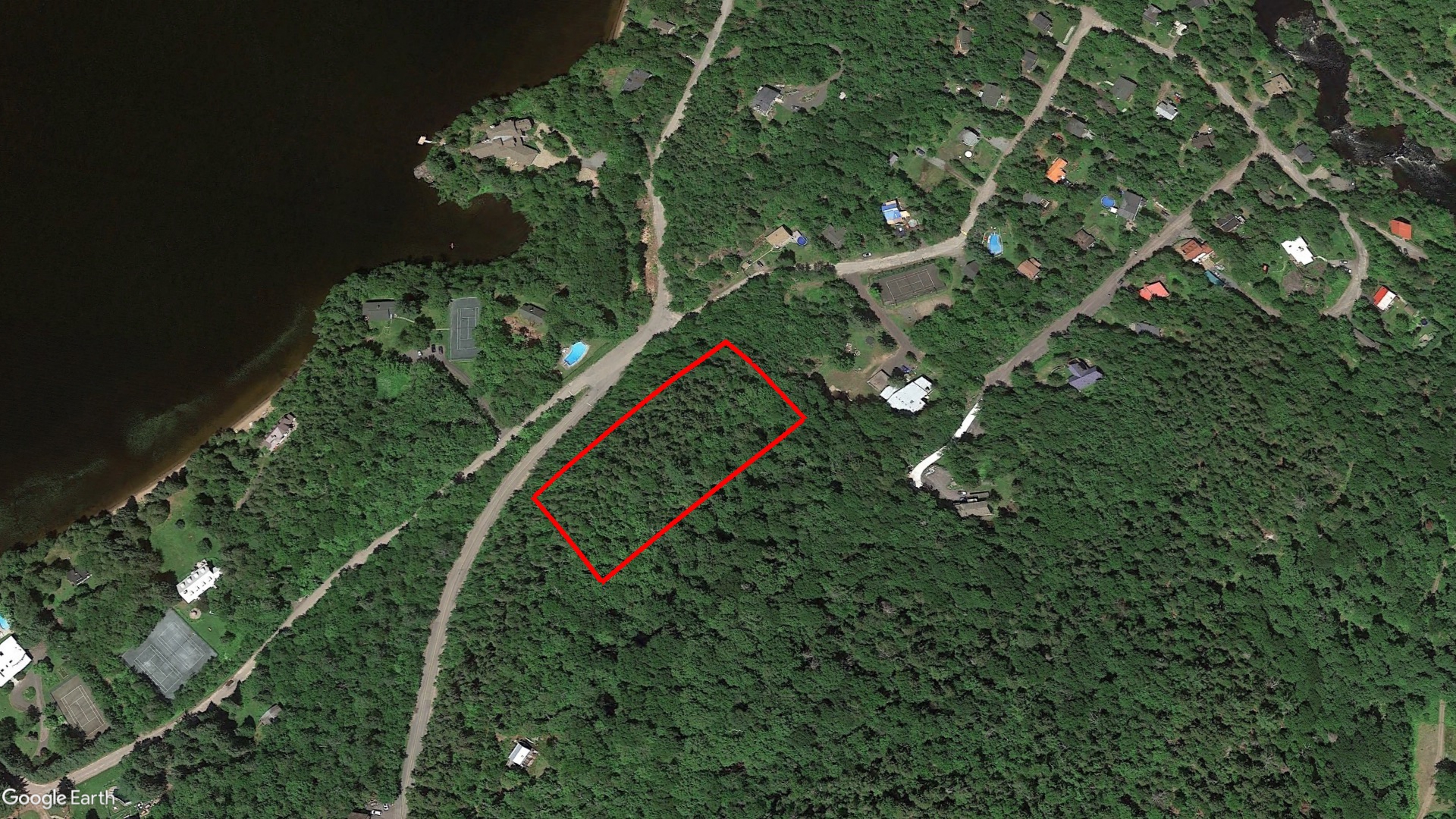 Tax Sale Des Laurentides, Quebec - 5495-28-0945