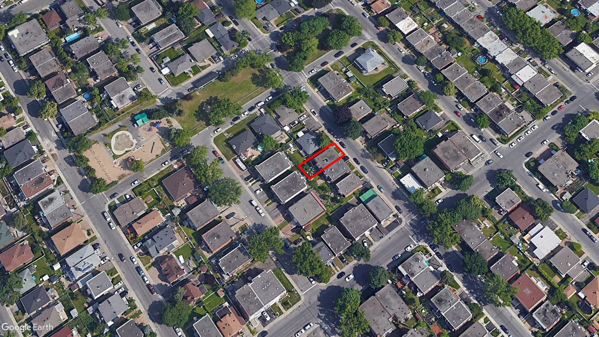 Tax Sale Montreal, Quebec - 020704-15 