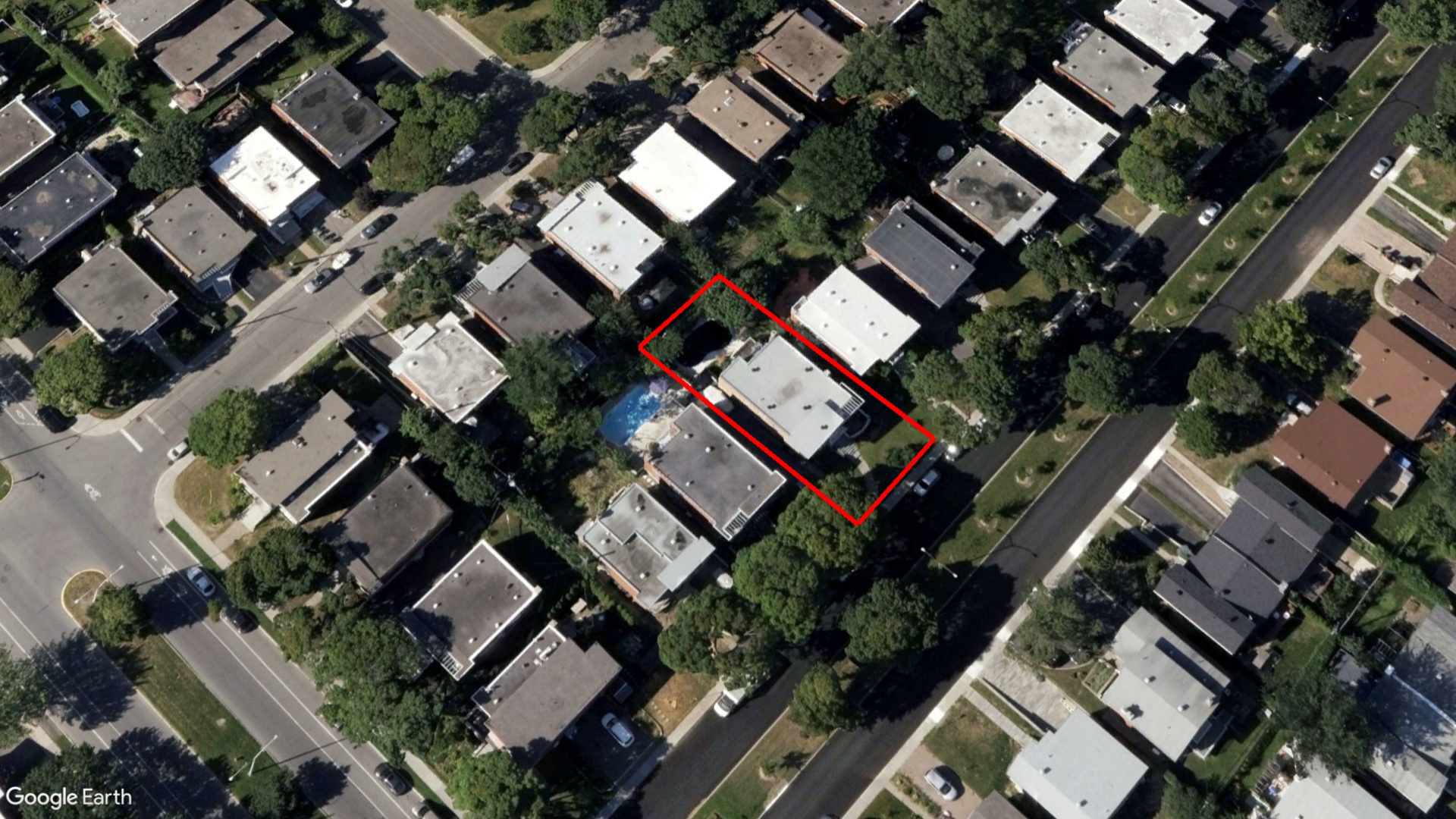 Tax Sale Montreal, Quebec - 040316-26