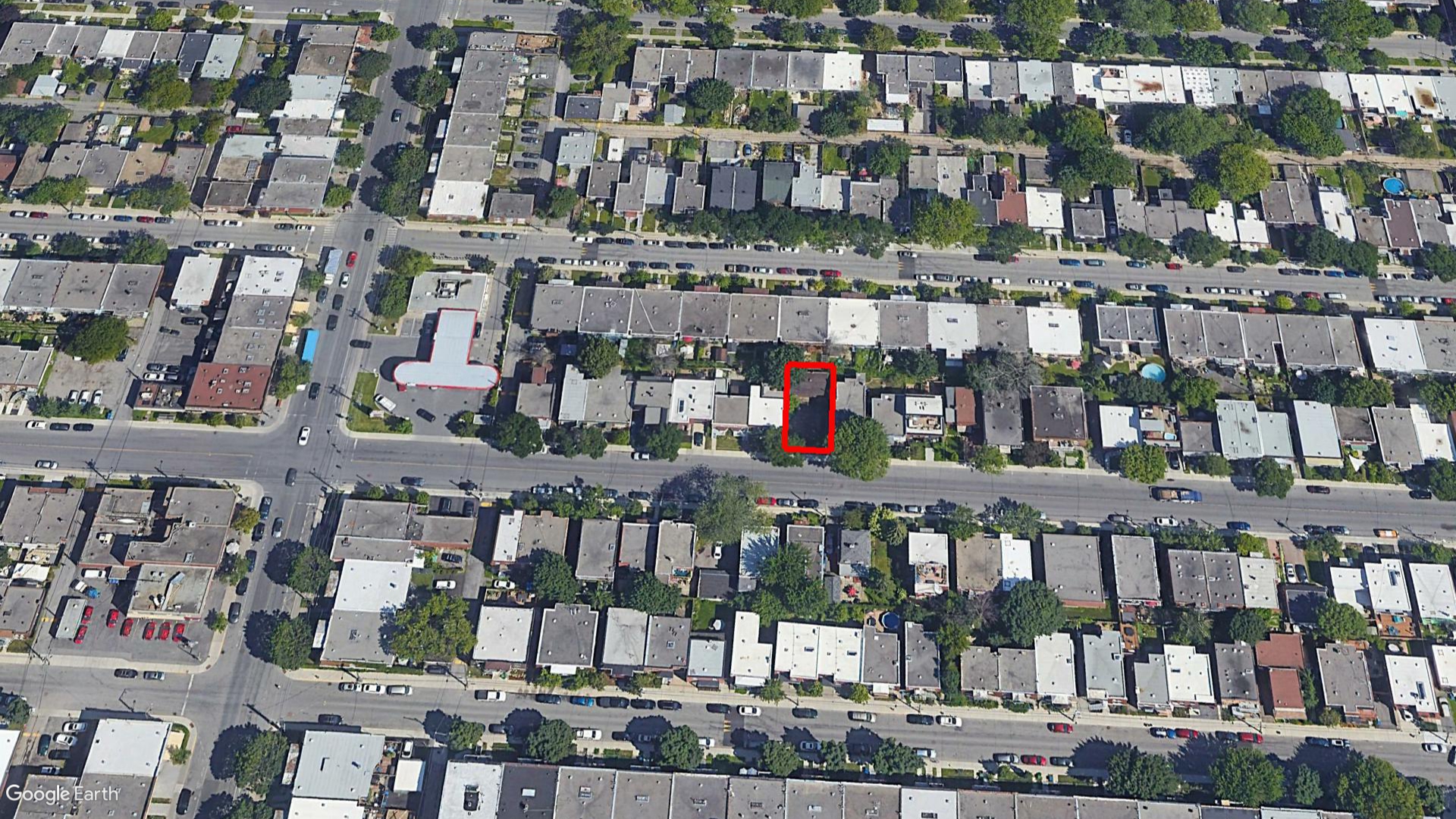 Tax Sale Montreal, Quebec - 010506-26