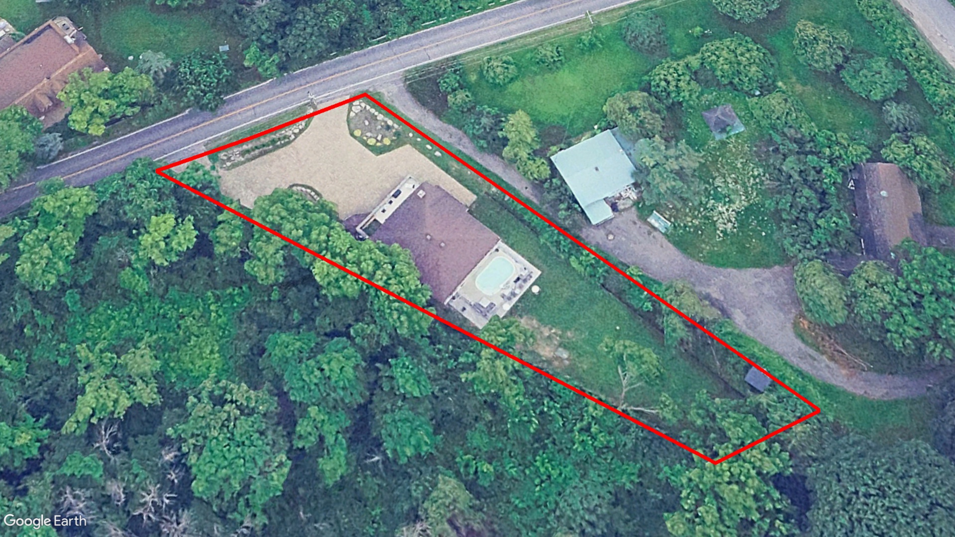 Tax Sale Montreal, Quebec - 040515-37