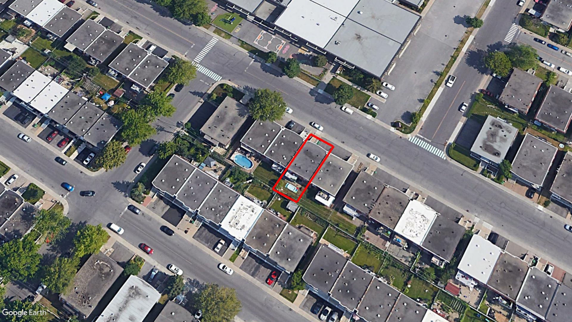 Tax Sale Montreal, Quebec - 040323-39