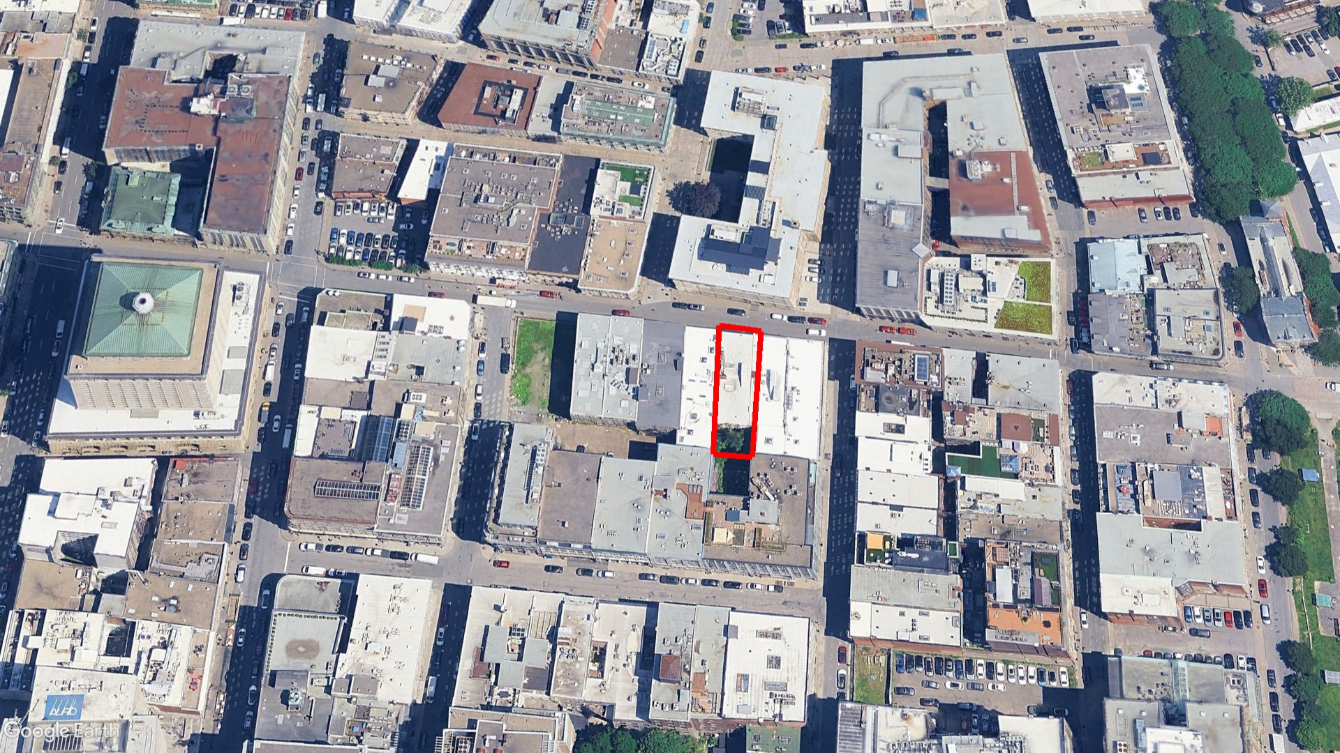 Tax Sale Montreal, Quebec - 140153-54