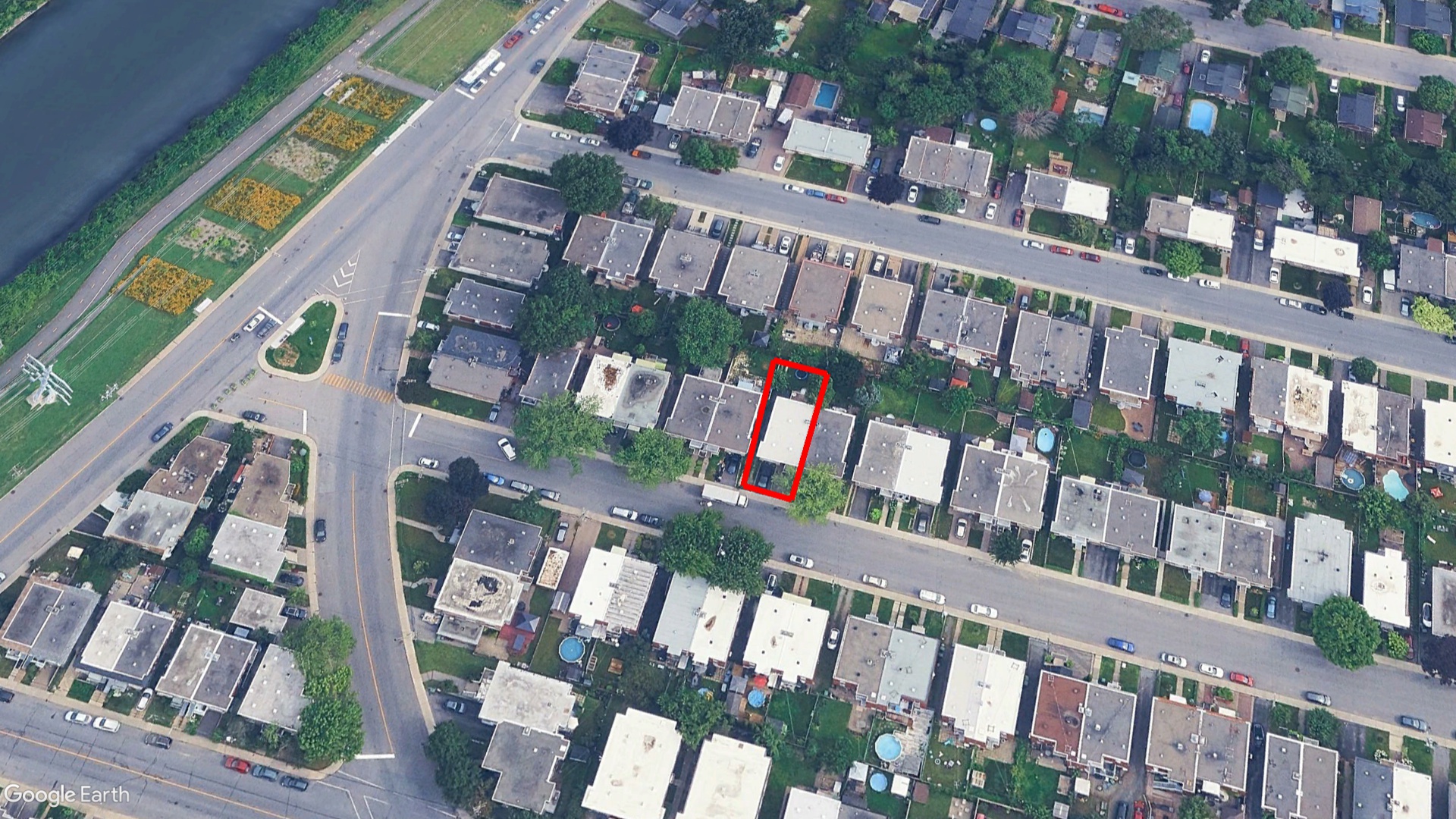 Tax Sale Montreal, Quebec - 040439-91