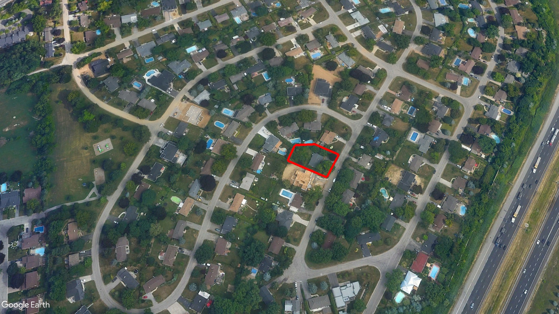 Tax Sale Hamilton, Ontario - 25 18 140.270.11800