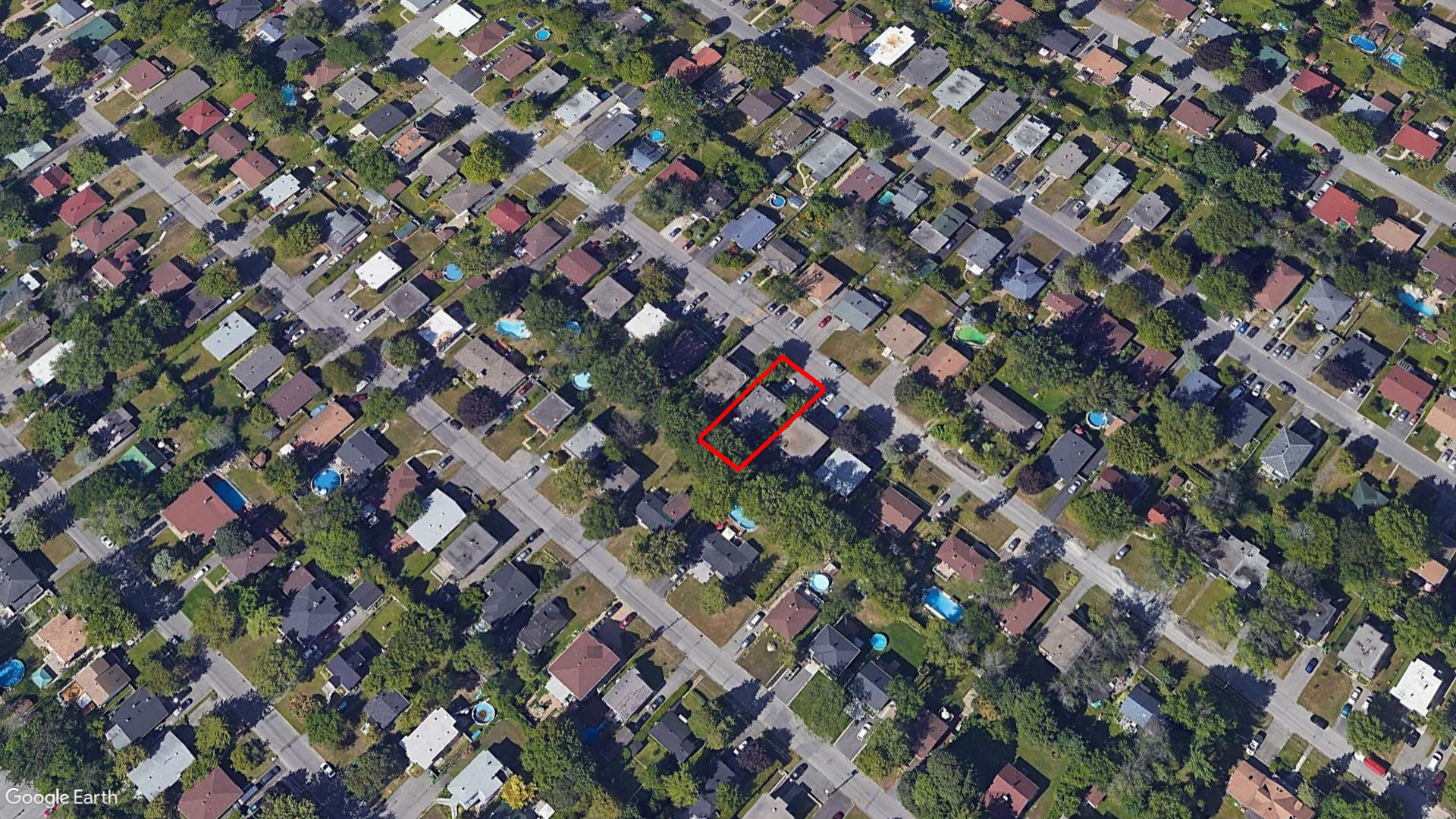 Tax Sale Montreal, Quebec - 040754-43