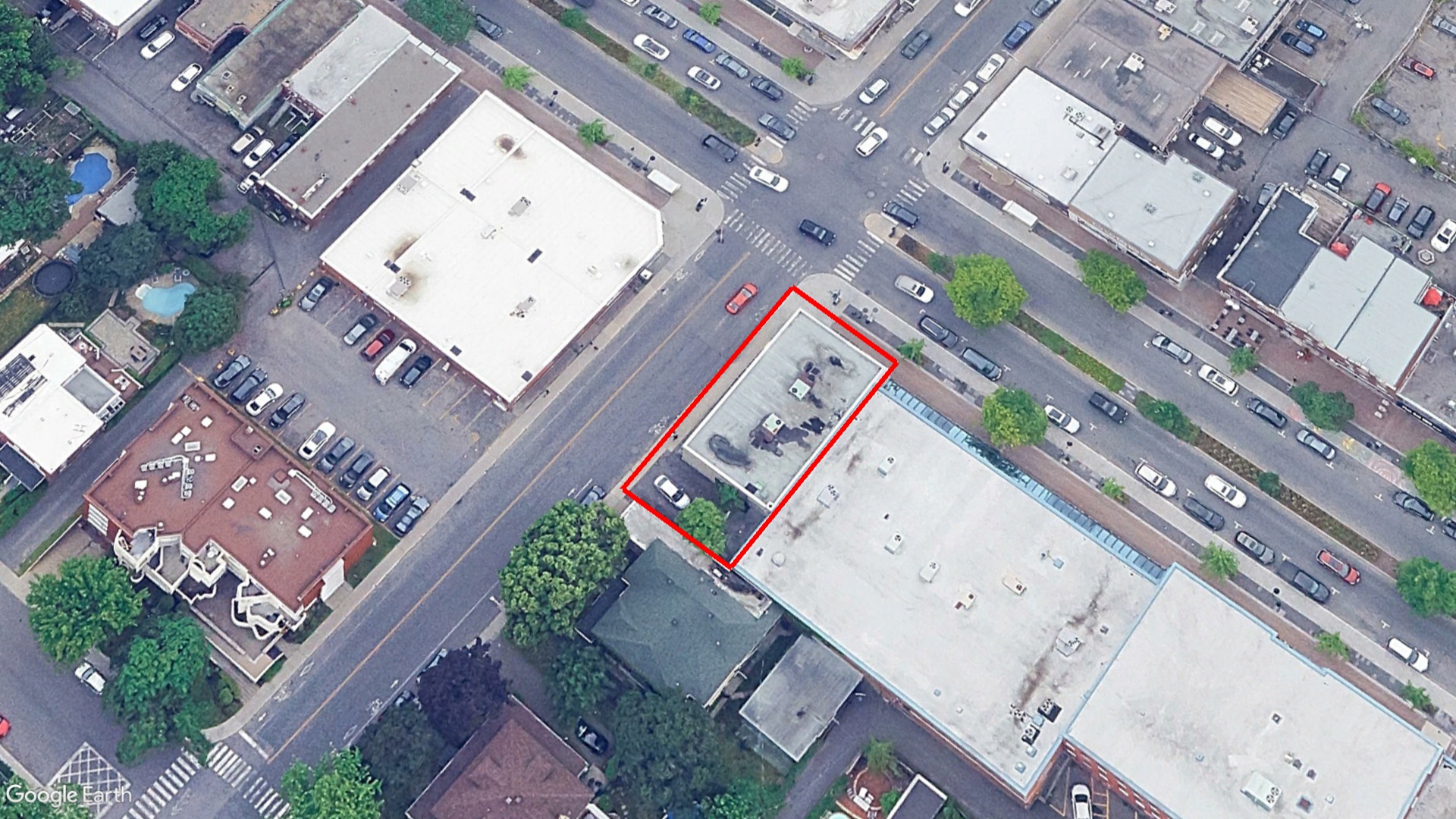 Tax Sale Montreal, Quebec - 040359-09