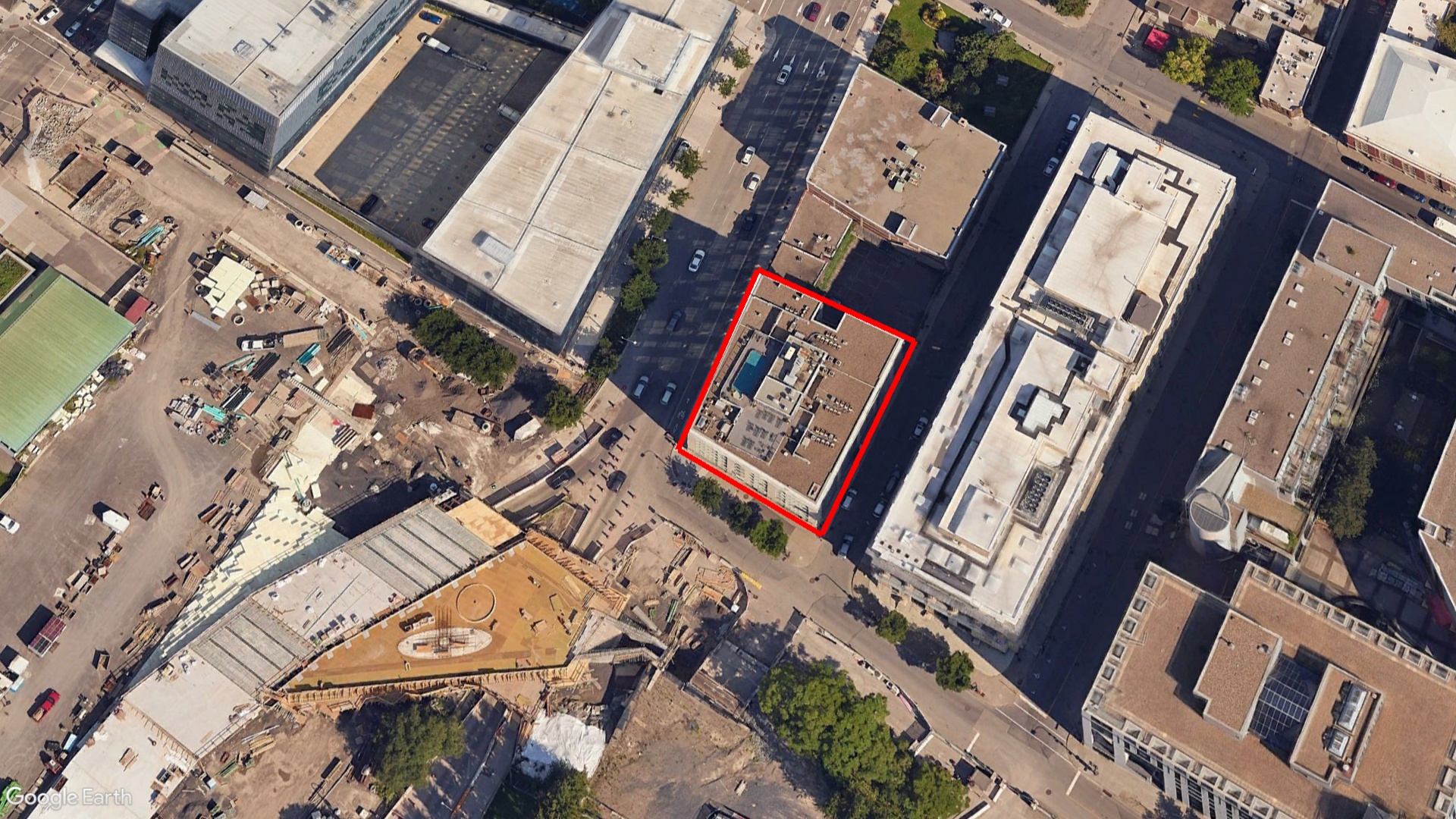 Tax Sale Montreal, Quebec - 110322-17