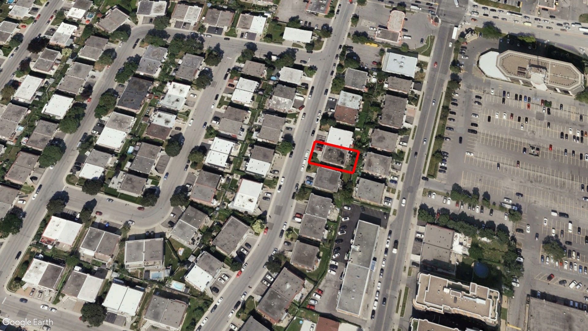 Tax Sale Montreal, Quebec - 020910-37