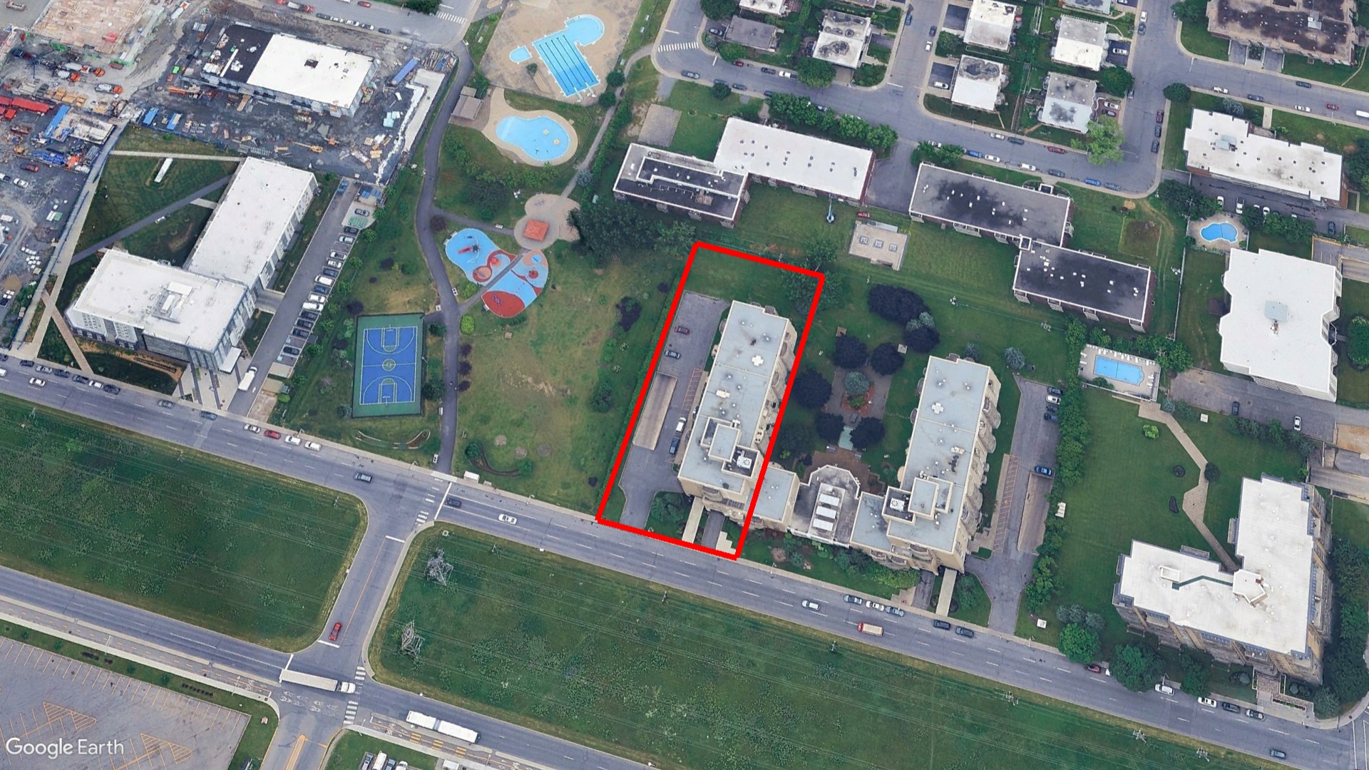 Tax Sale Montreal, Quebec - 041394-59