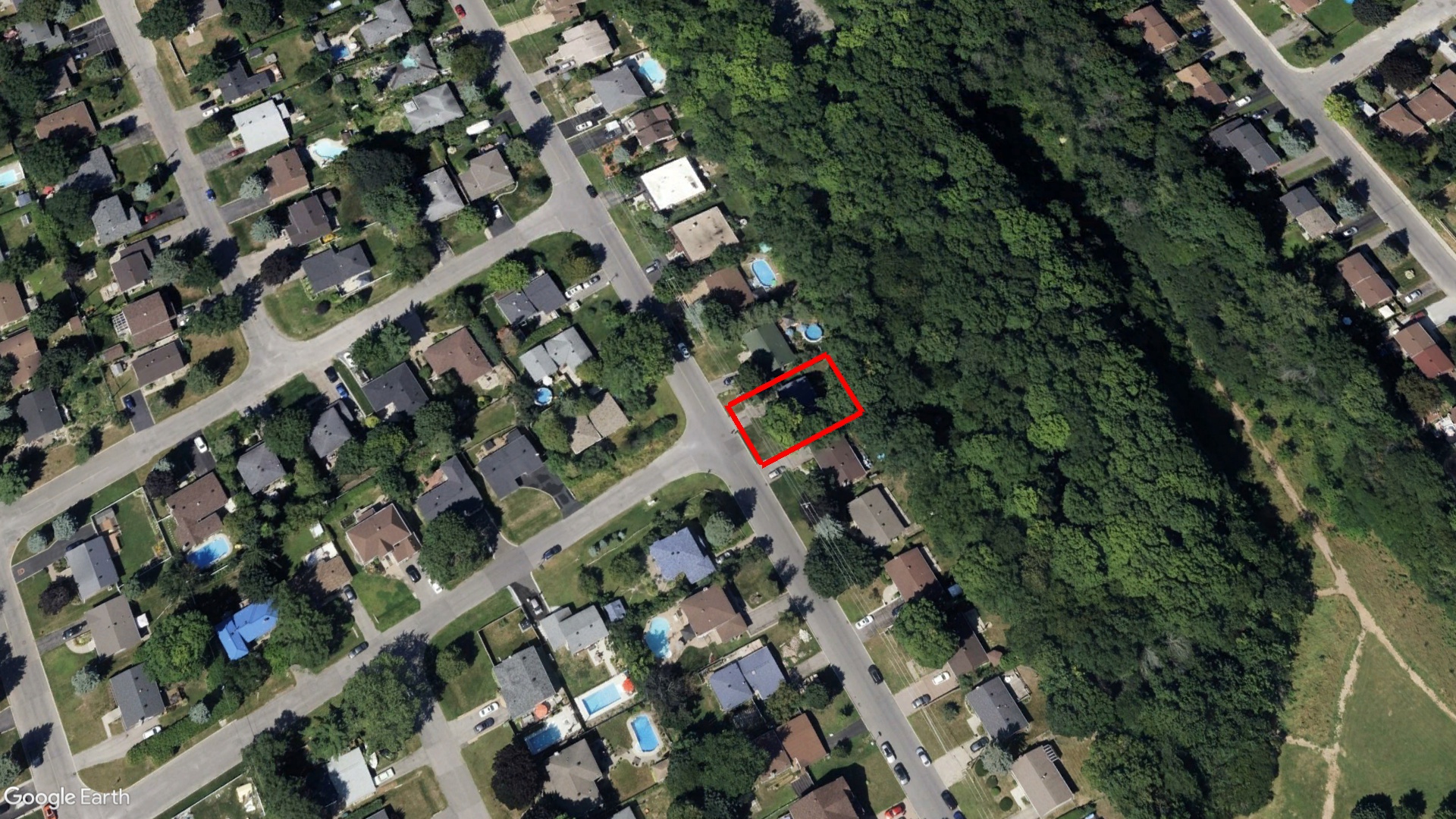 Tax Sale Montreal, Quebec - 040144-74