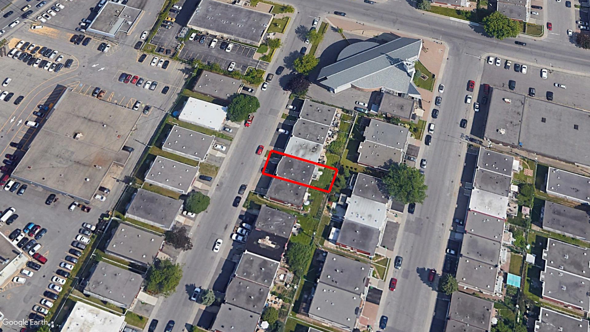 Tax Sale Montreal, Quebec - 040430-80