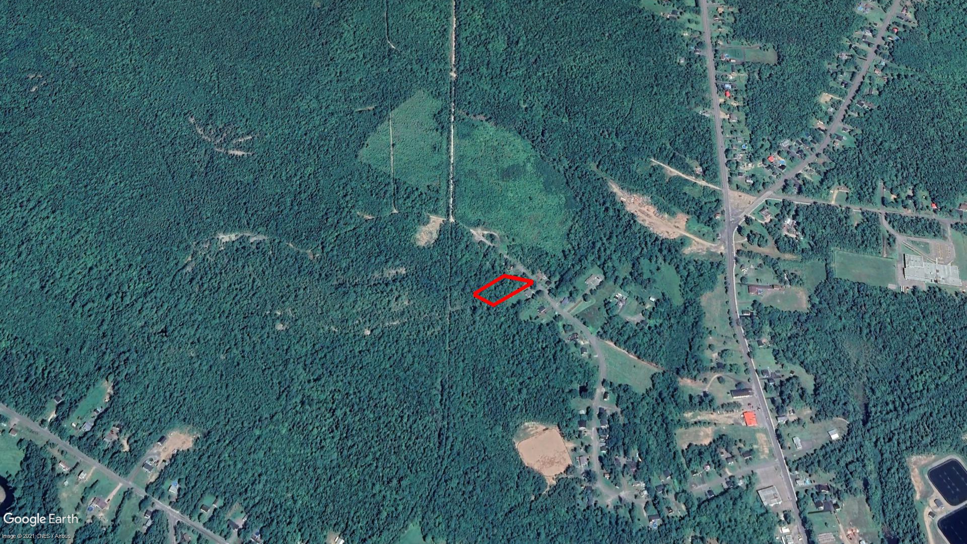 Tax Sale Fredericton, New Brunswick - 00964327