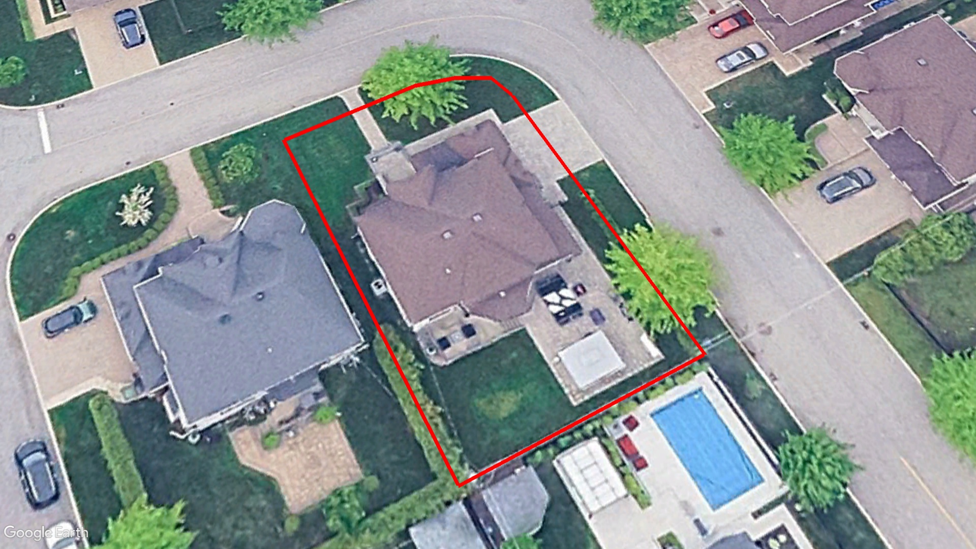 Tax Sale Montreal, Quebec - 051696-59