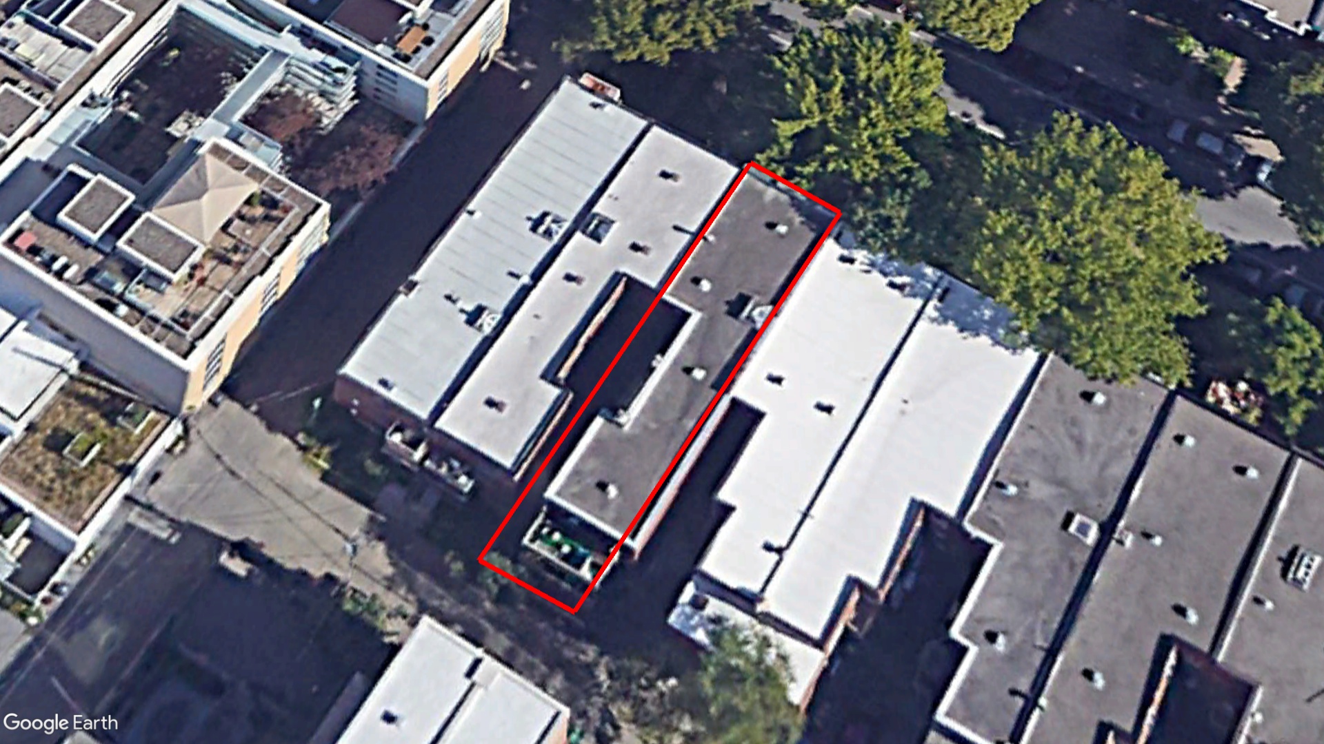 Tax Sale Montreal, Quebec - 031158-79