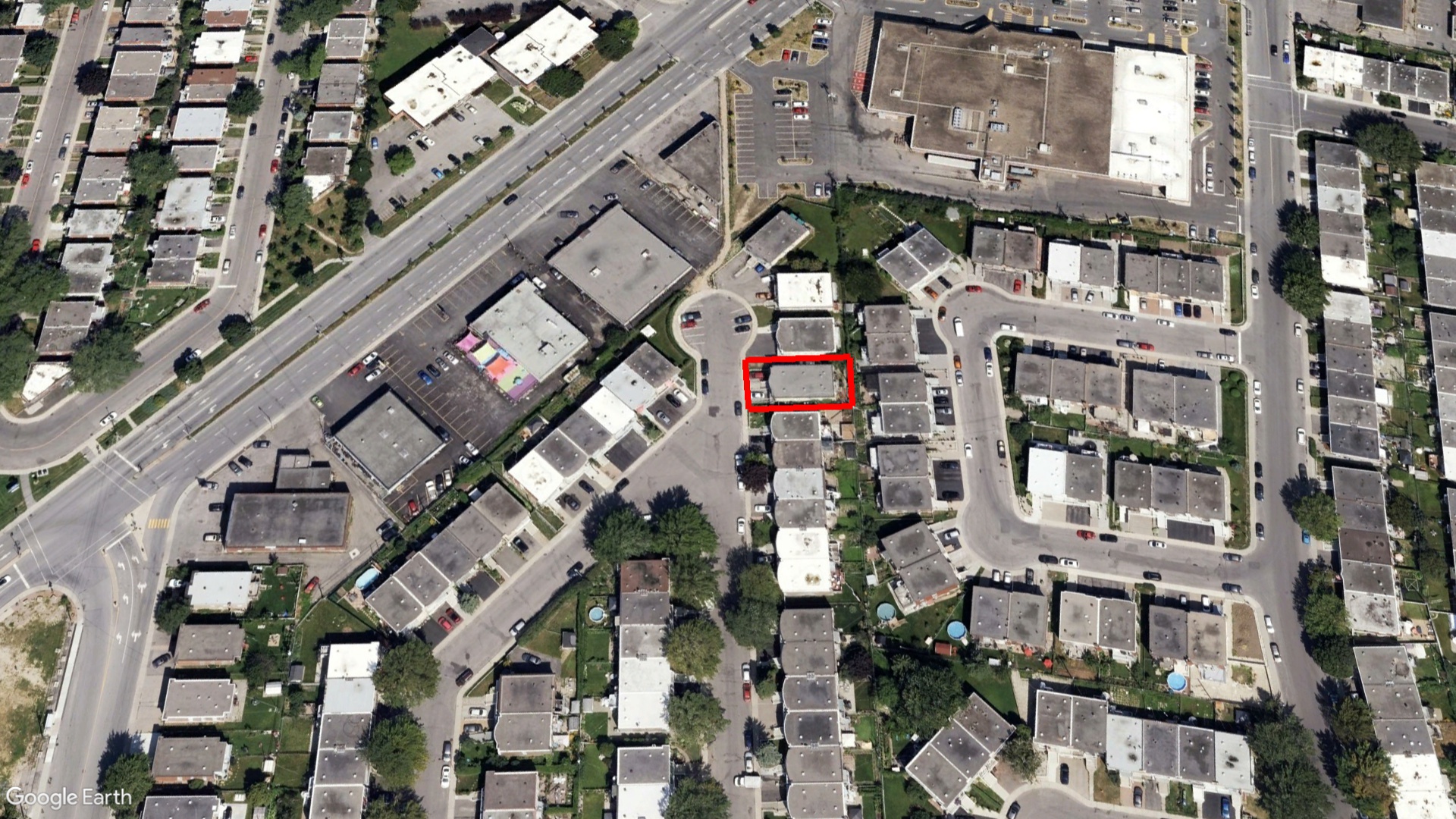 Tax Sale Montreal, Quebec - 040361-54