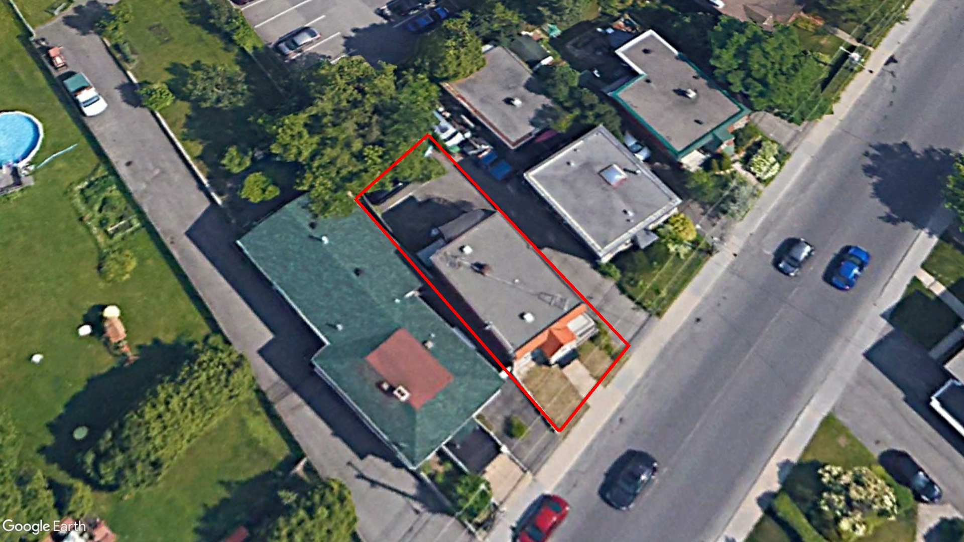 Tax Sale Montreal, Quebec - 020826-19