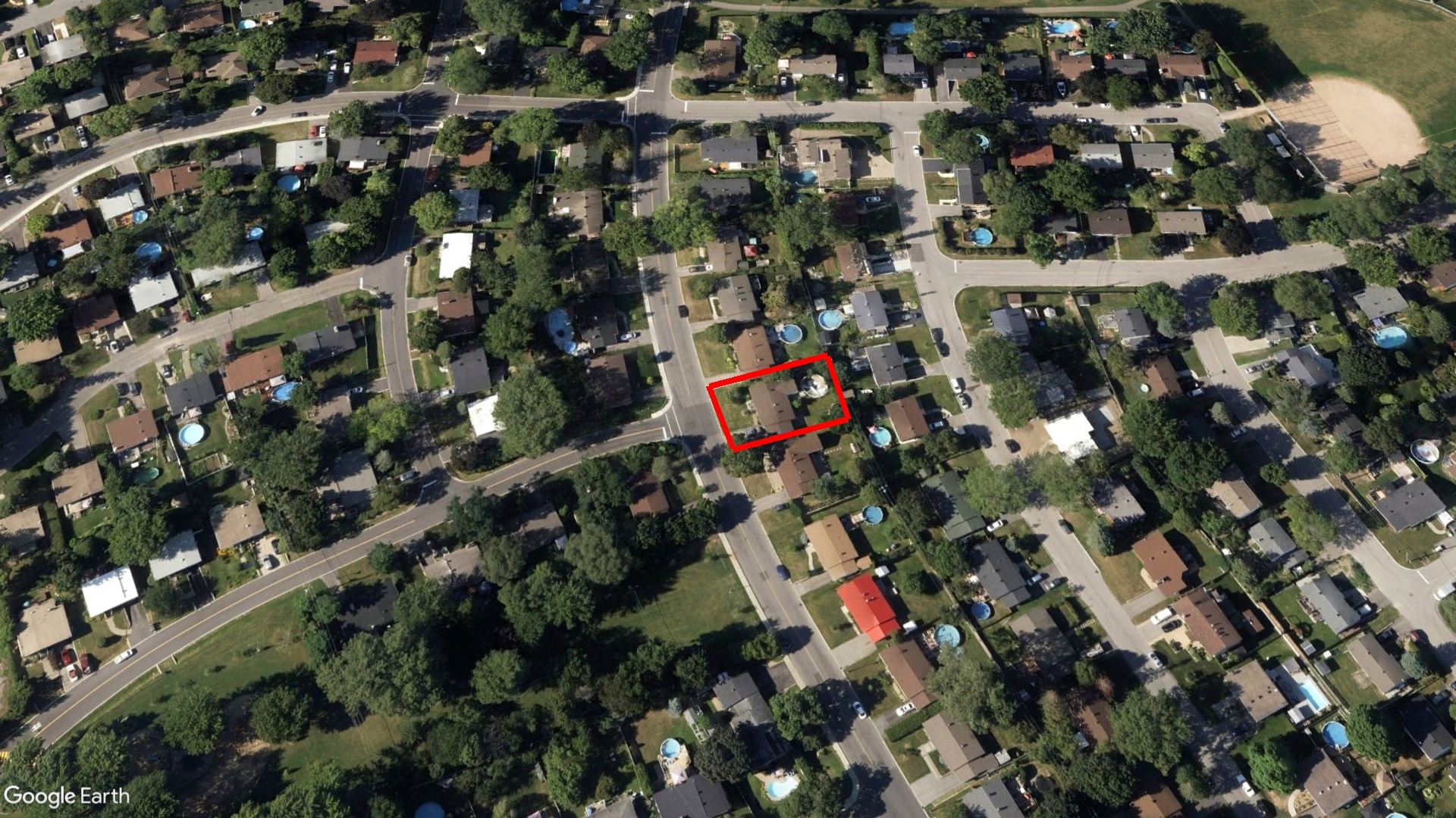 Tax Sale Montreal, Quebec - 040069-71